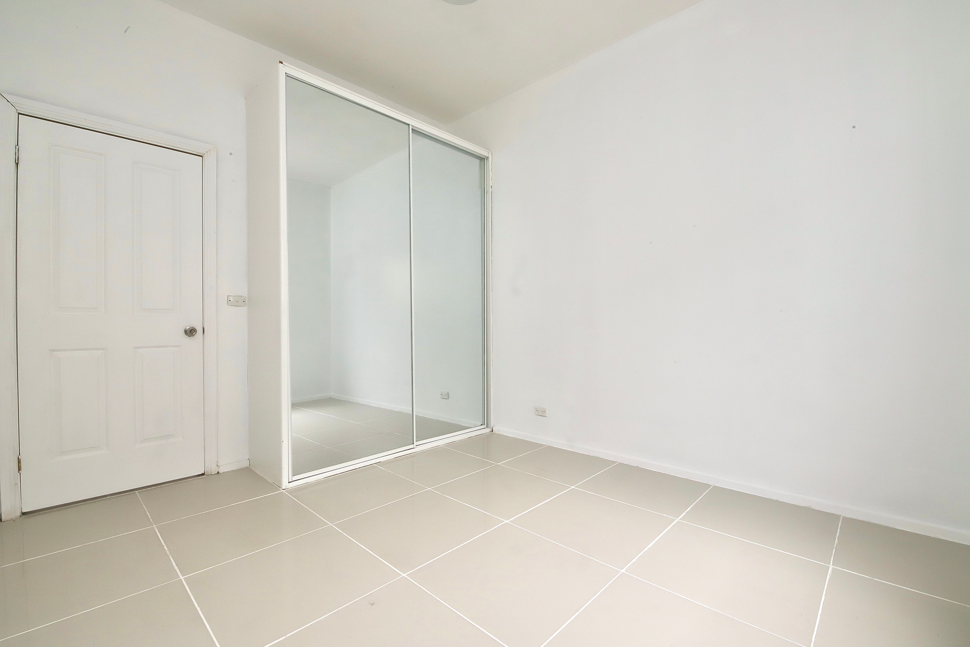 11 King Georges Road — photo 5 of 10