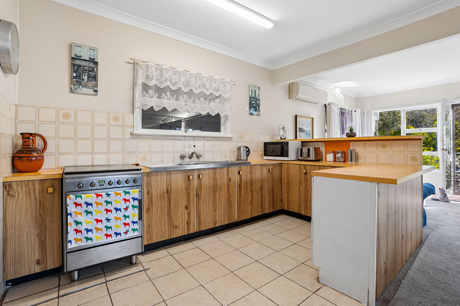 42 Oxley Drive — photo 4 of 12