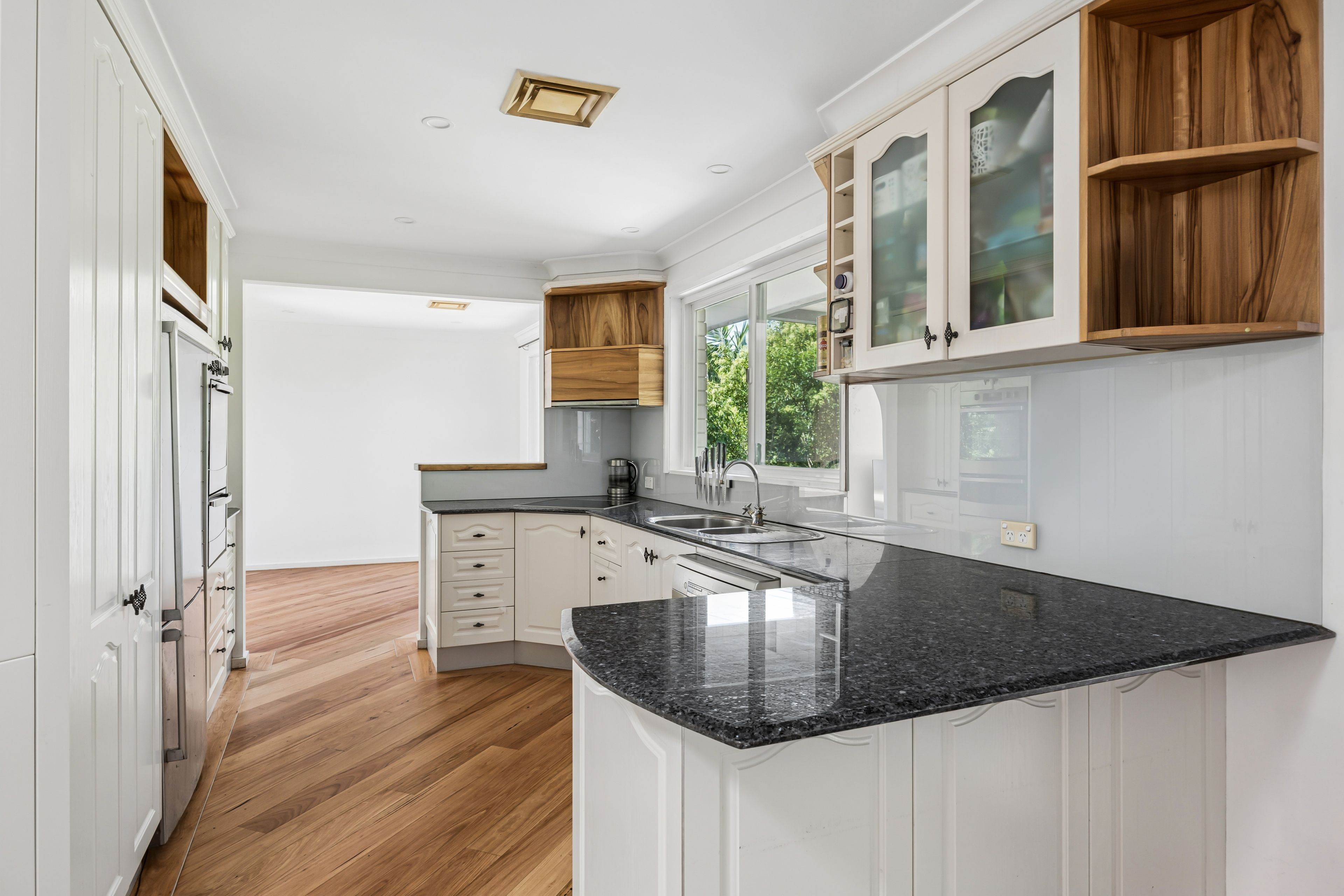 82 Merindah Road, Baulkham Hills, NSW 2153