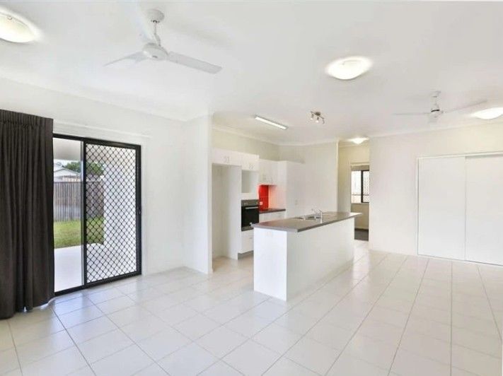 5 Yanooa Court, Bushland Beach, QLD 4818