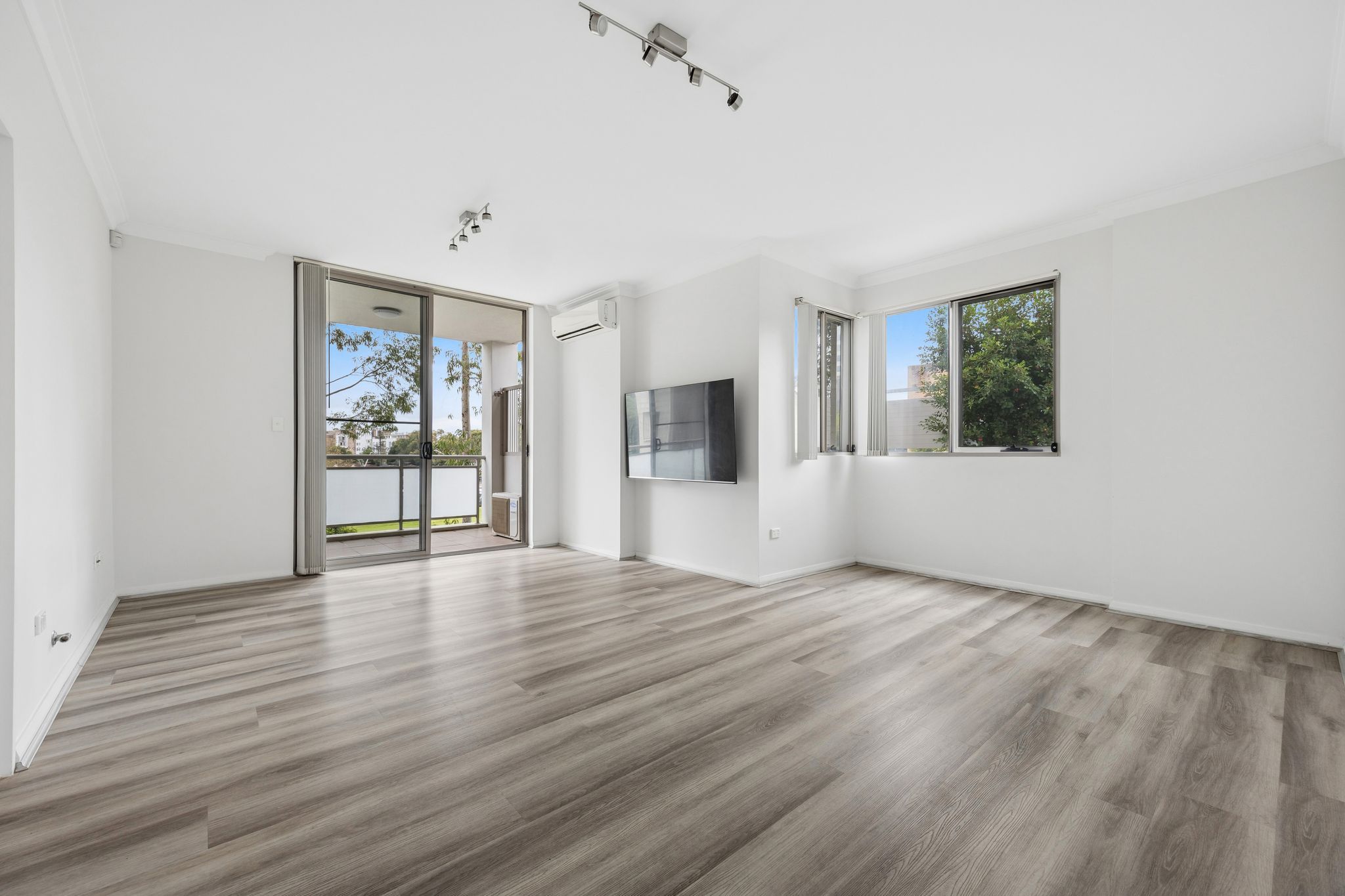 22/13-19 Seven Hills Road — photo from Ray White Baulkham Hills