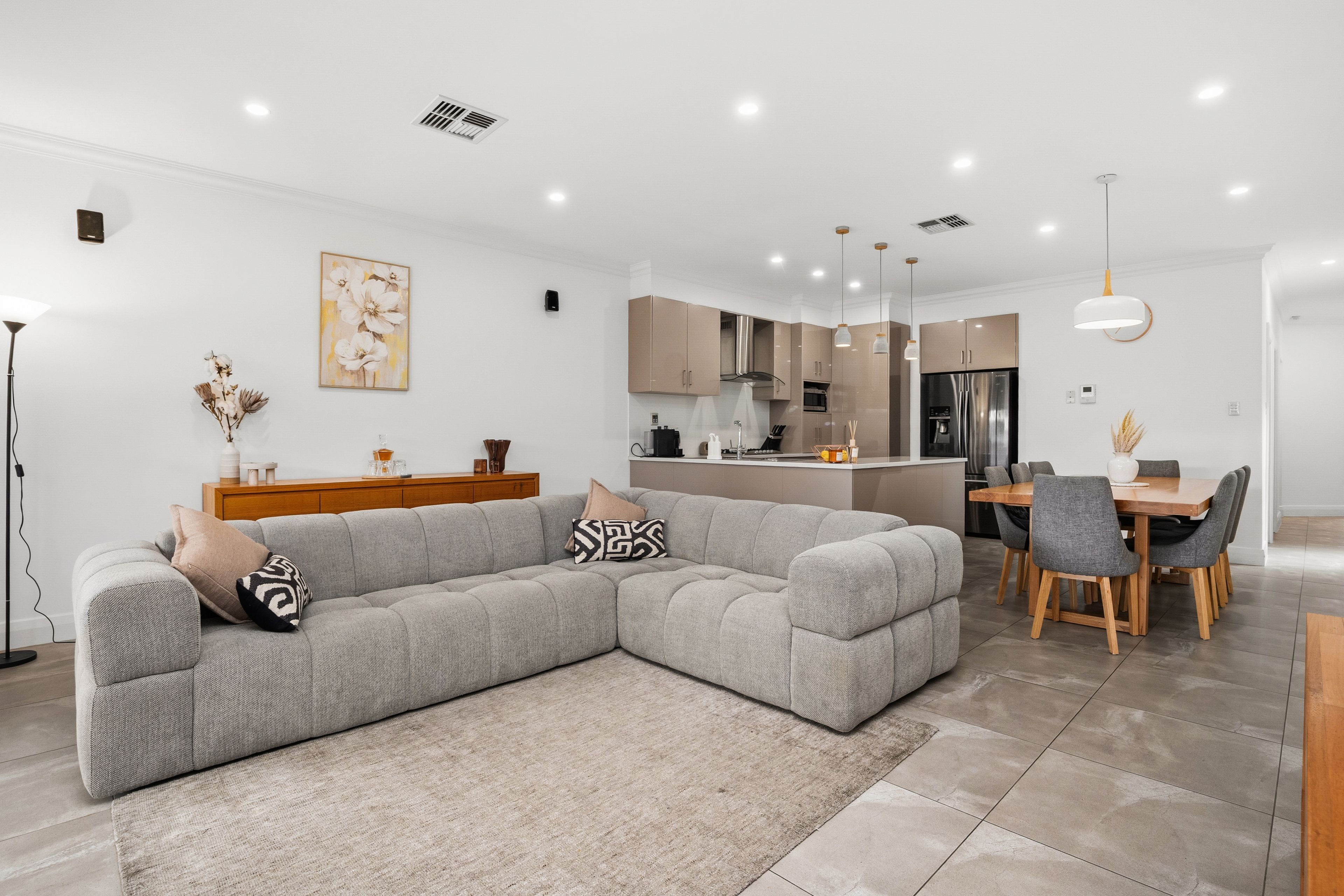 6A Willow Drive — photo 4 of 20