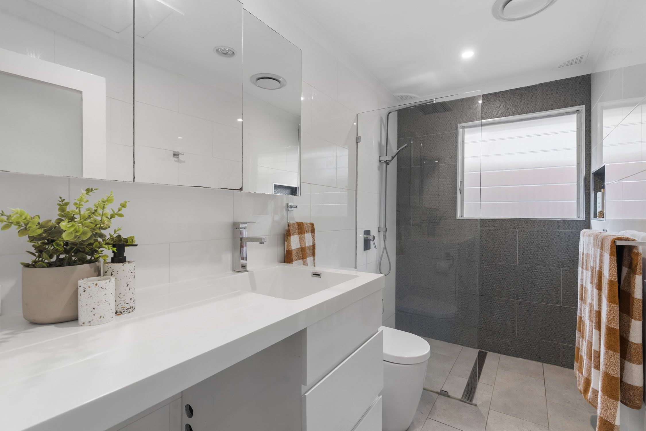 30 Thomas Mitchell Road — photo 7 of 14