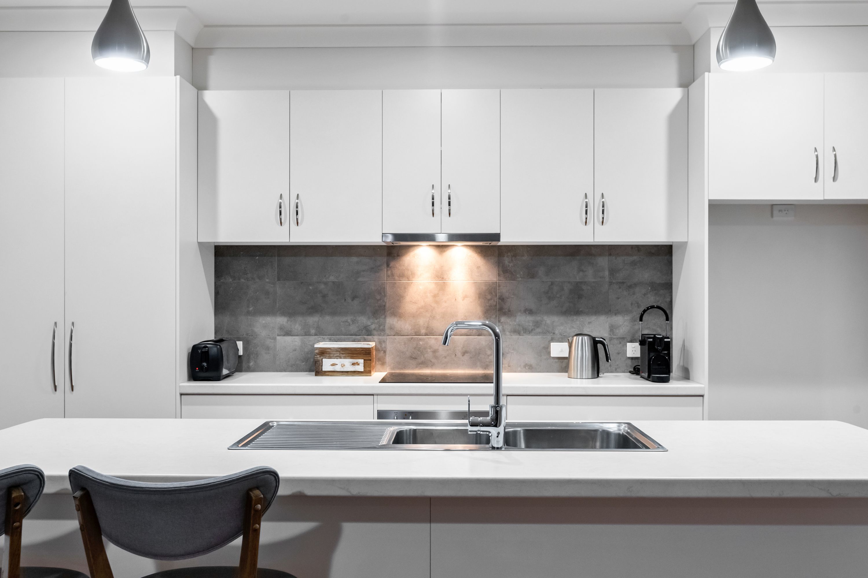 18 Dawn Avenue — photo 7 of 18