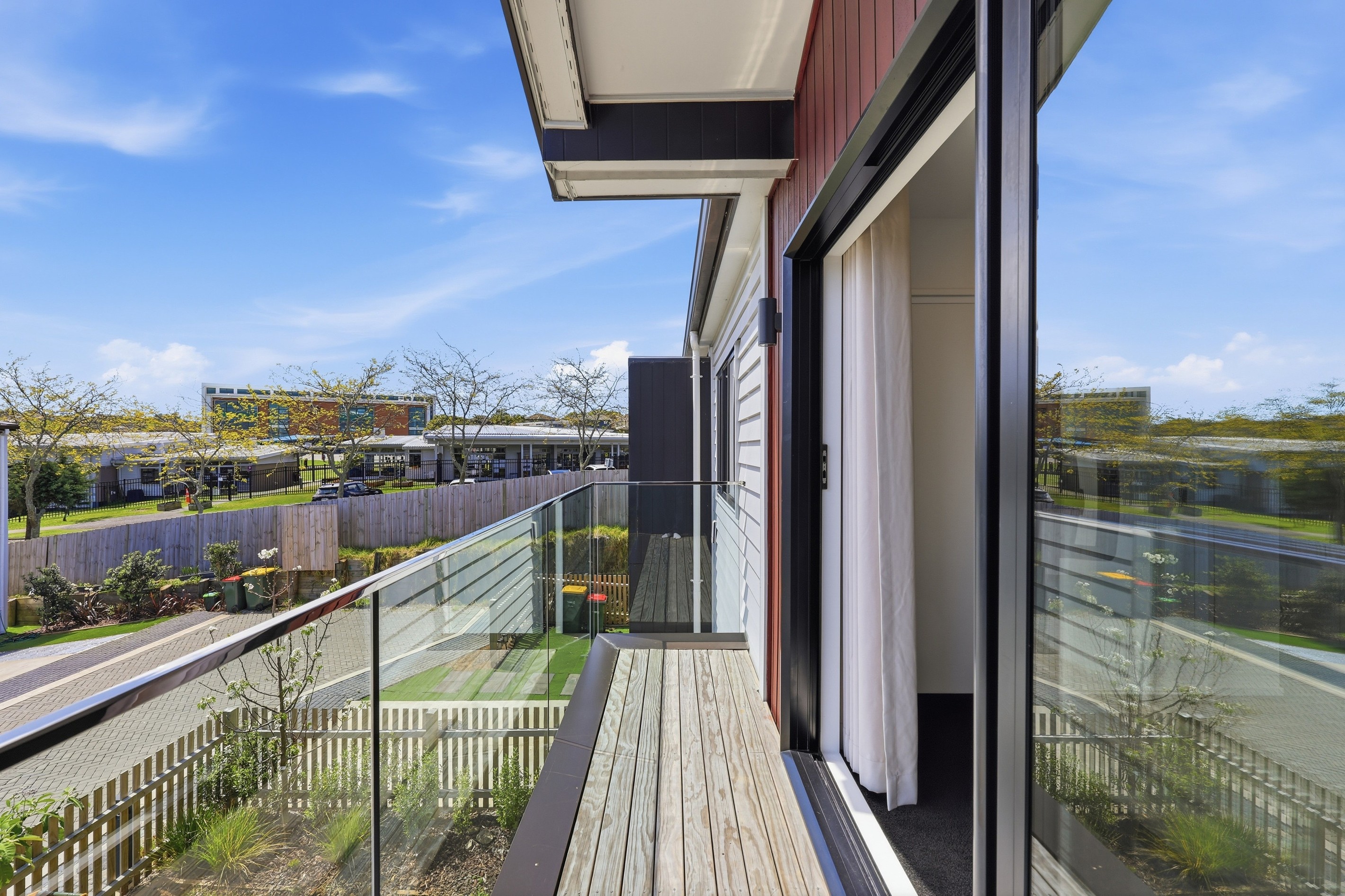 1/14 Medallion Drive, Oteha, North Shore City