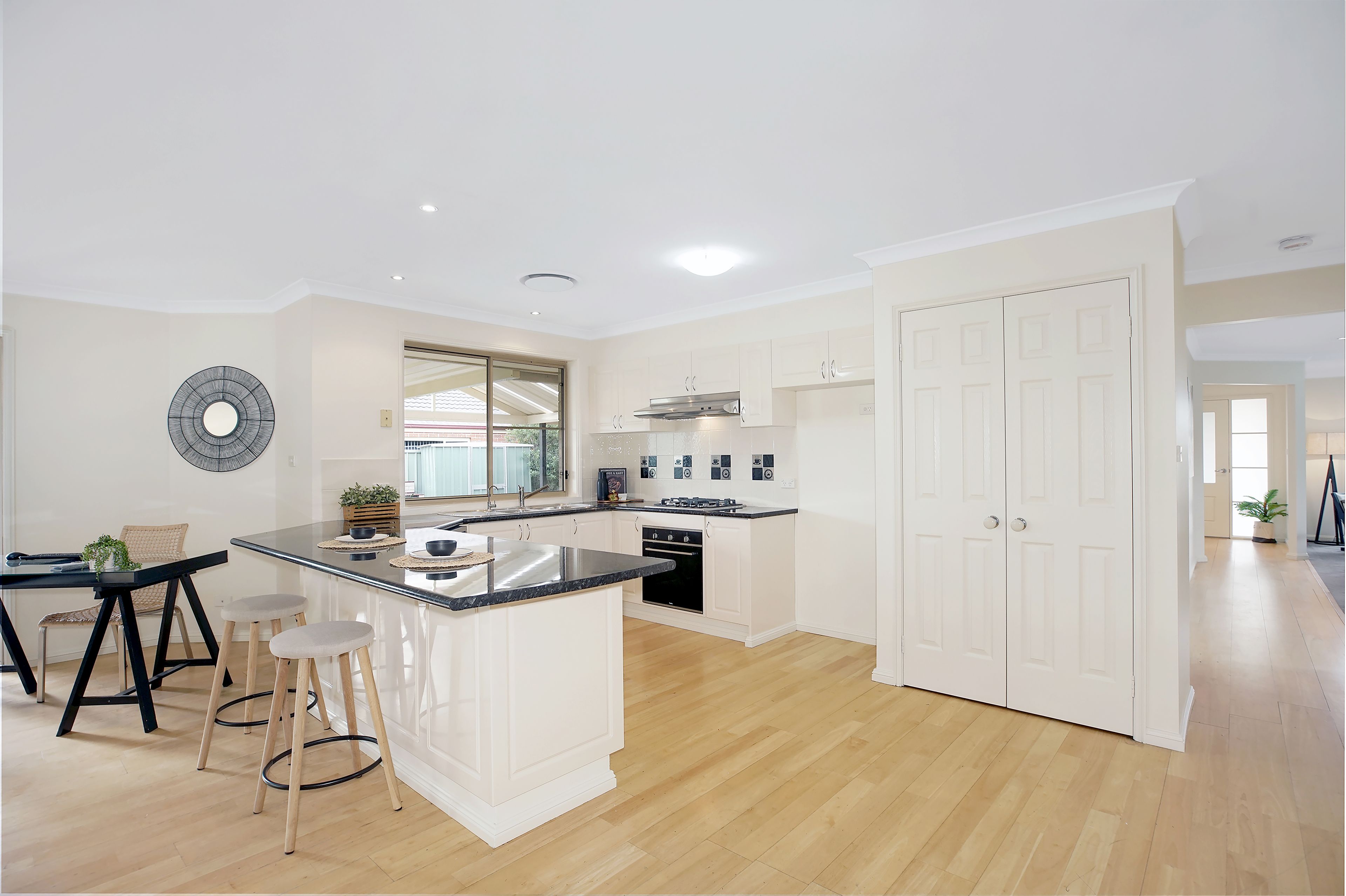10 Karingal Court, Glenmore Park, NSW 2745