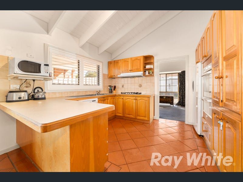 47 Centenary Drive, Mill Park, VIC 3082