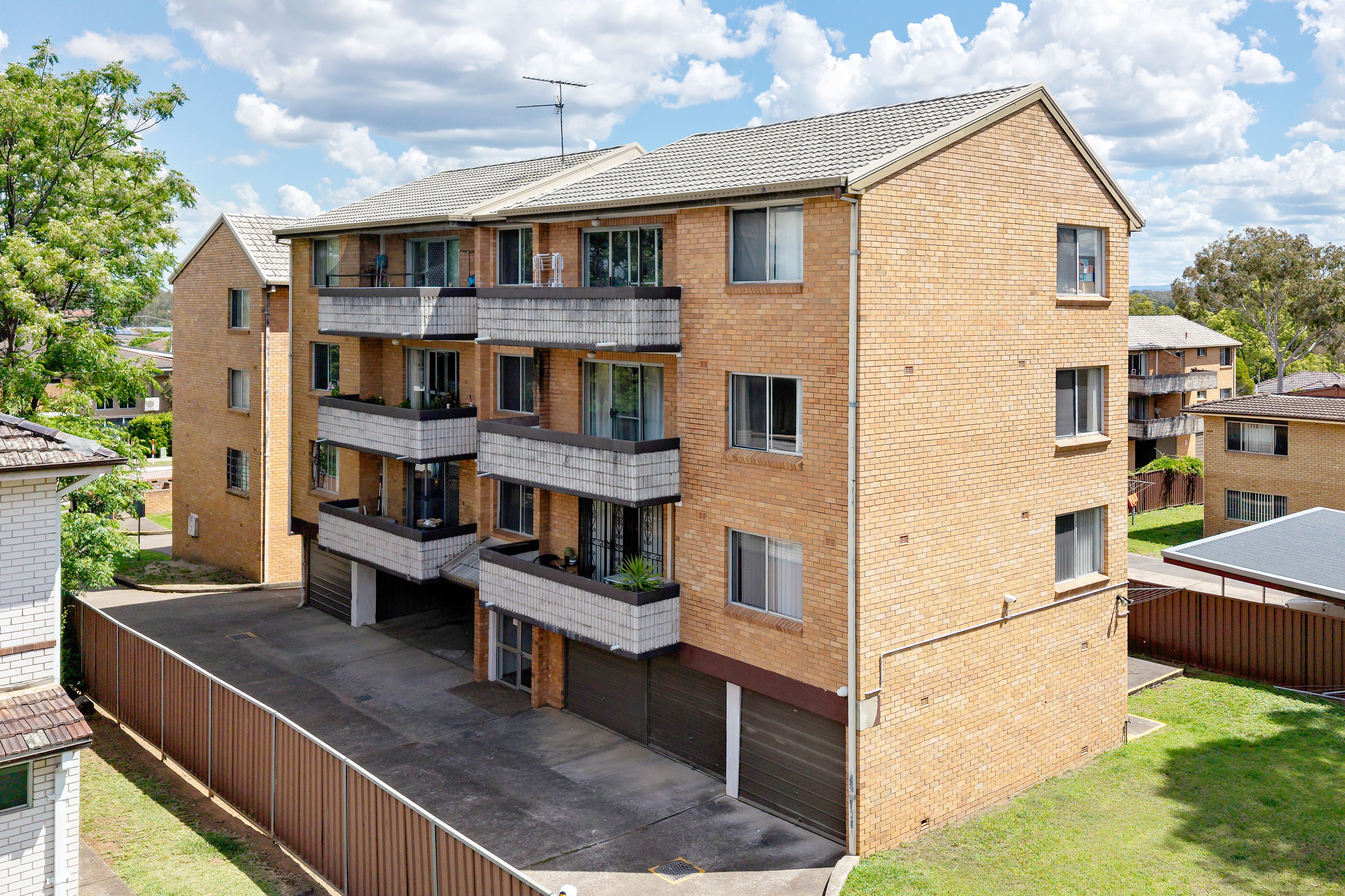 21/37-41 Saddington Street — photo from Ray White United Group