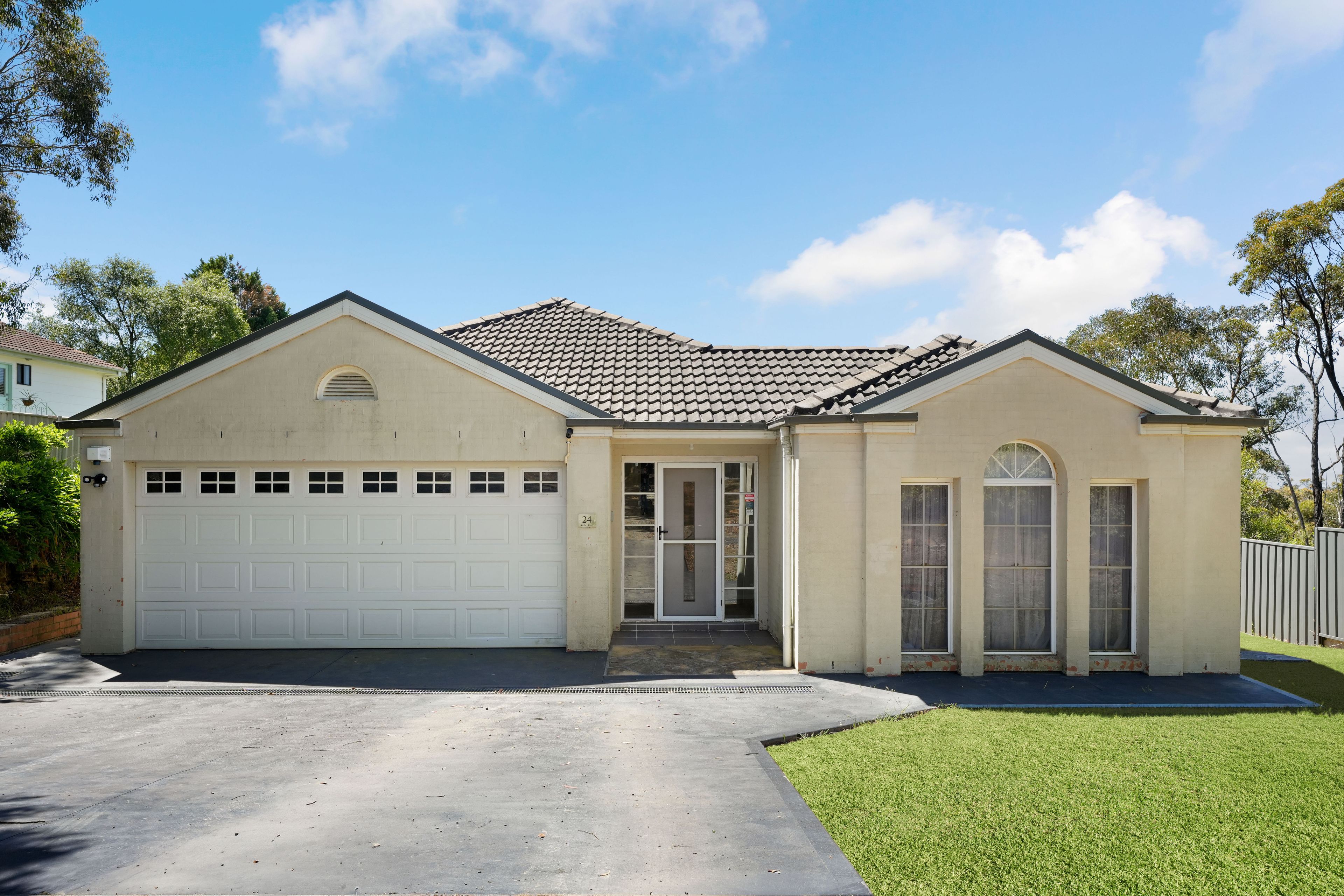 24 Stella Street , Hill Top NSW 2575