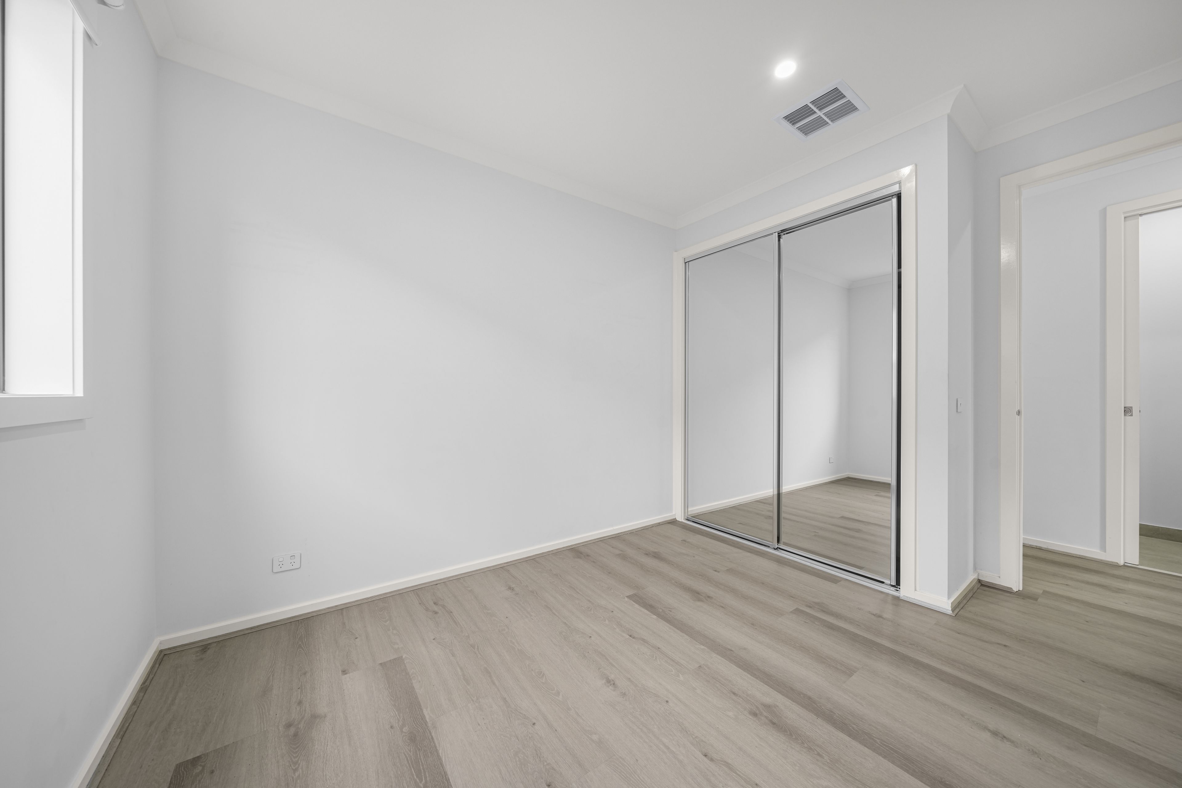 30 Proserpine Crescent — photo 9 of 14