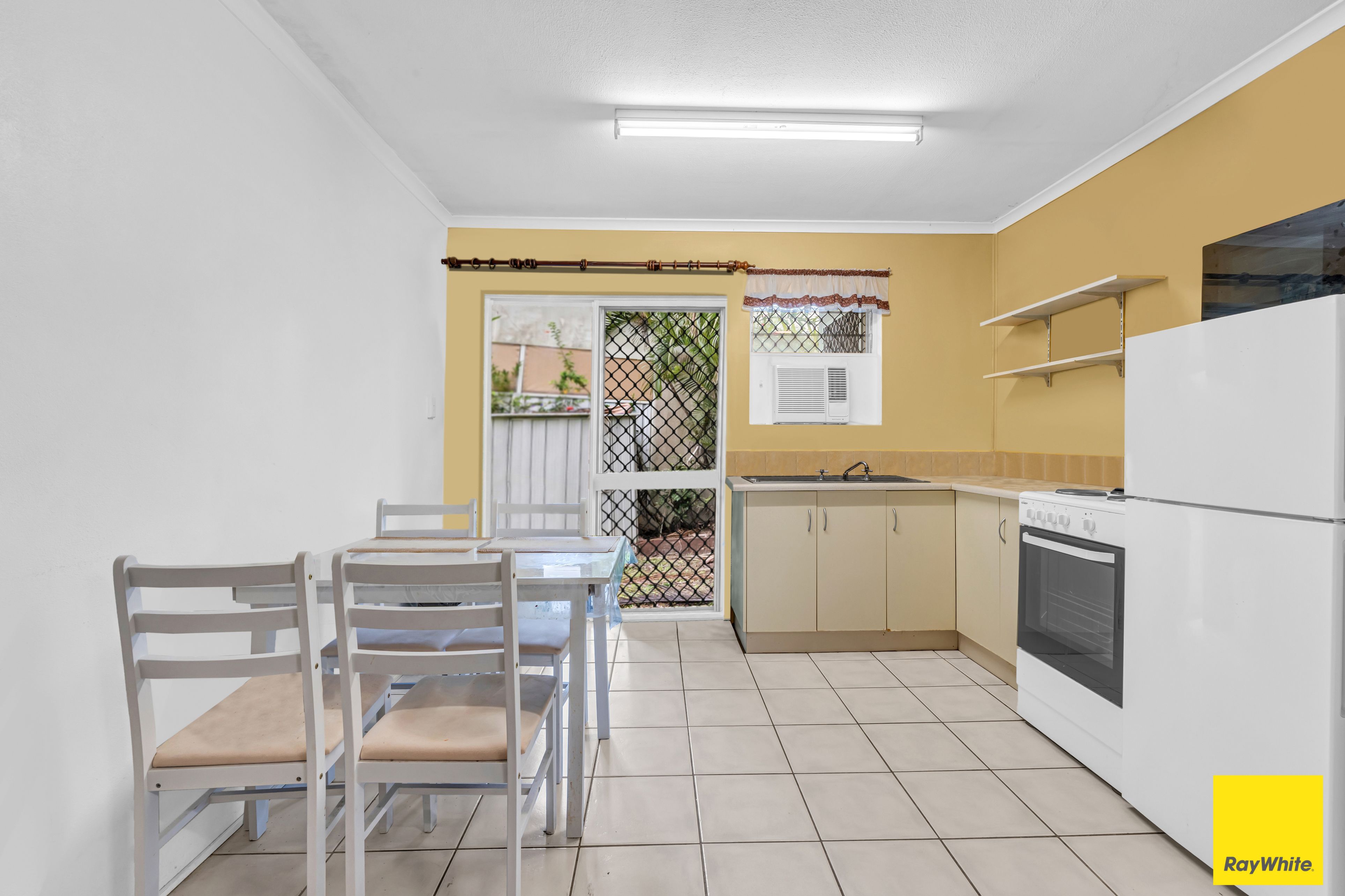 1/394-396 Mayers Street, Edge Hill, QLD 4870