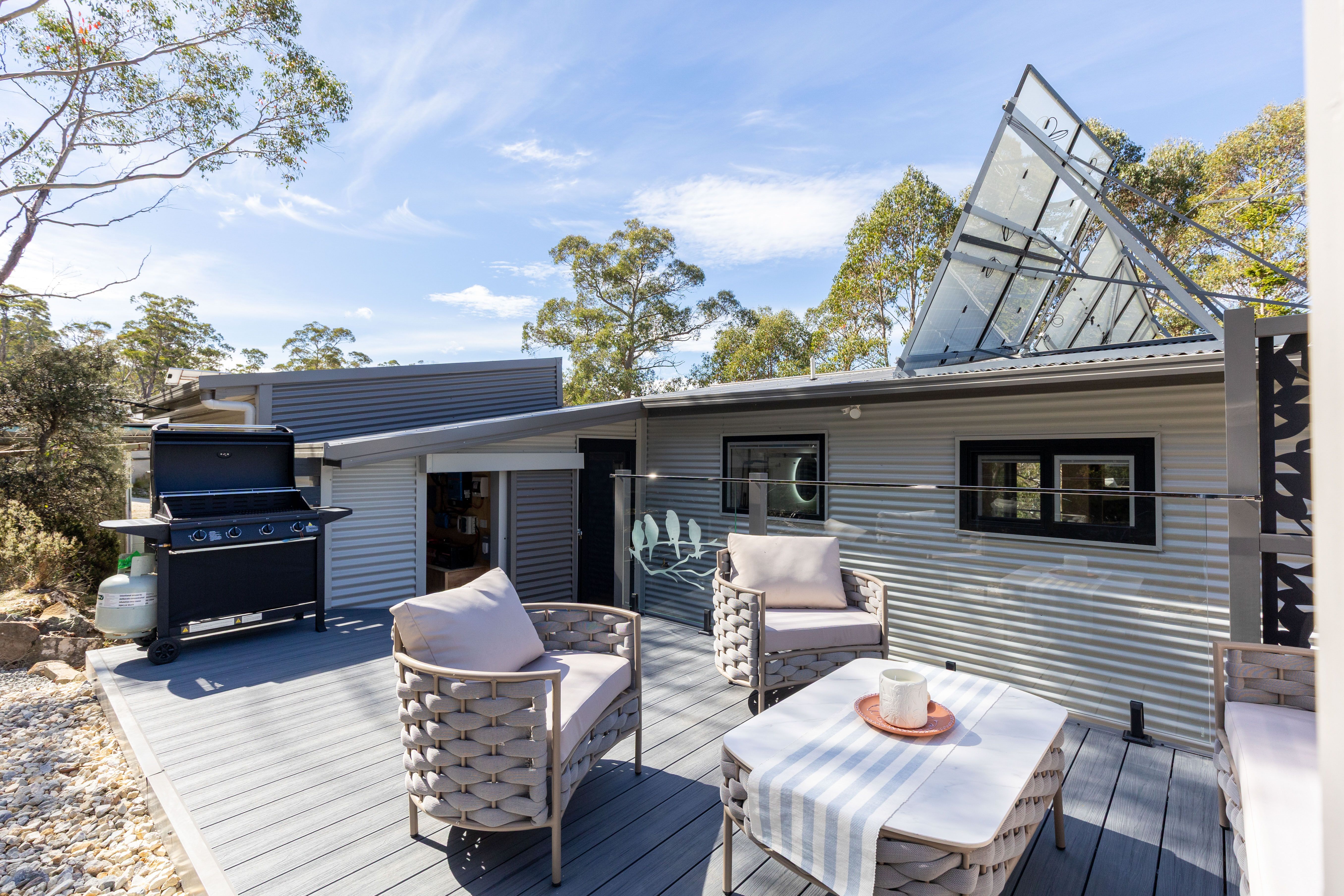21 Warner Road — photo 3 of 30