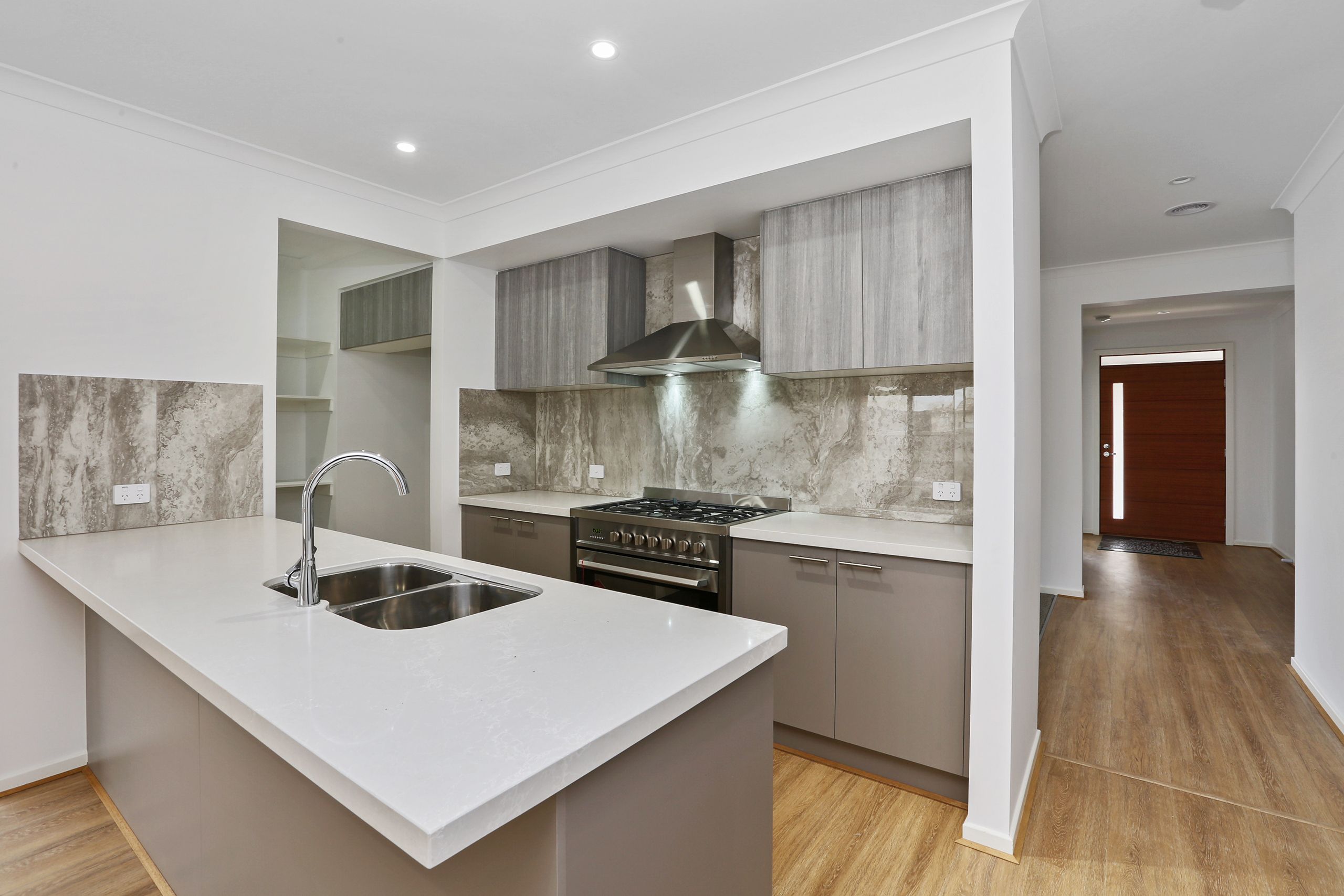 28 Latitude Street, MOUNT DUNEED, VIC 3217