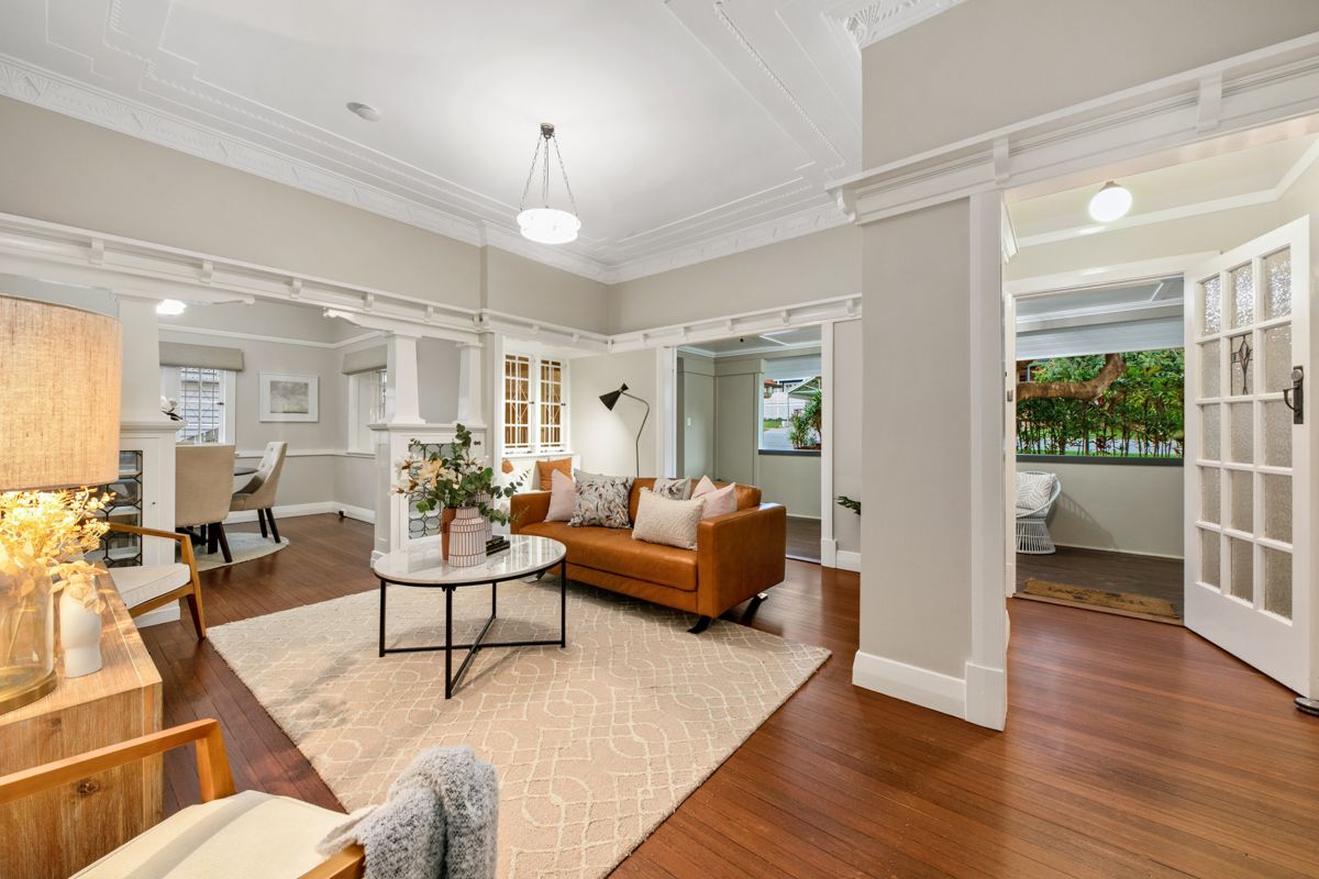 16 Grace Street, Corinda, QLD 4075