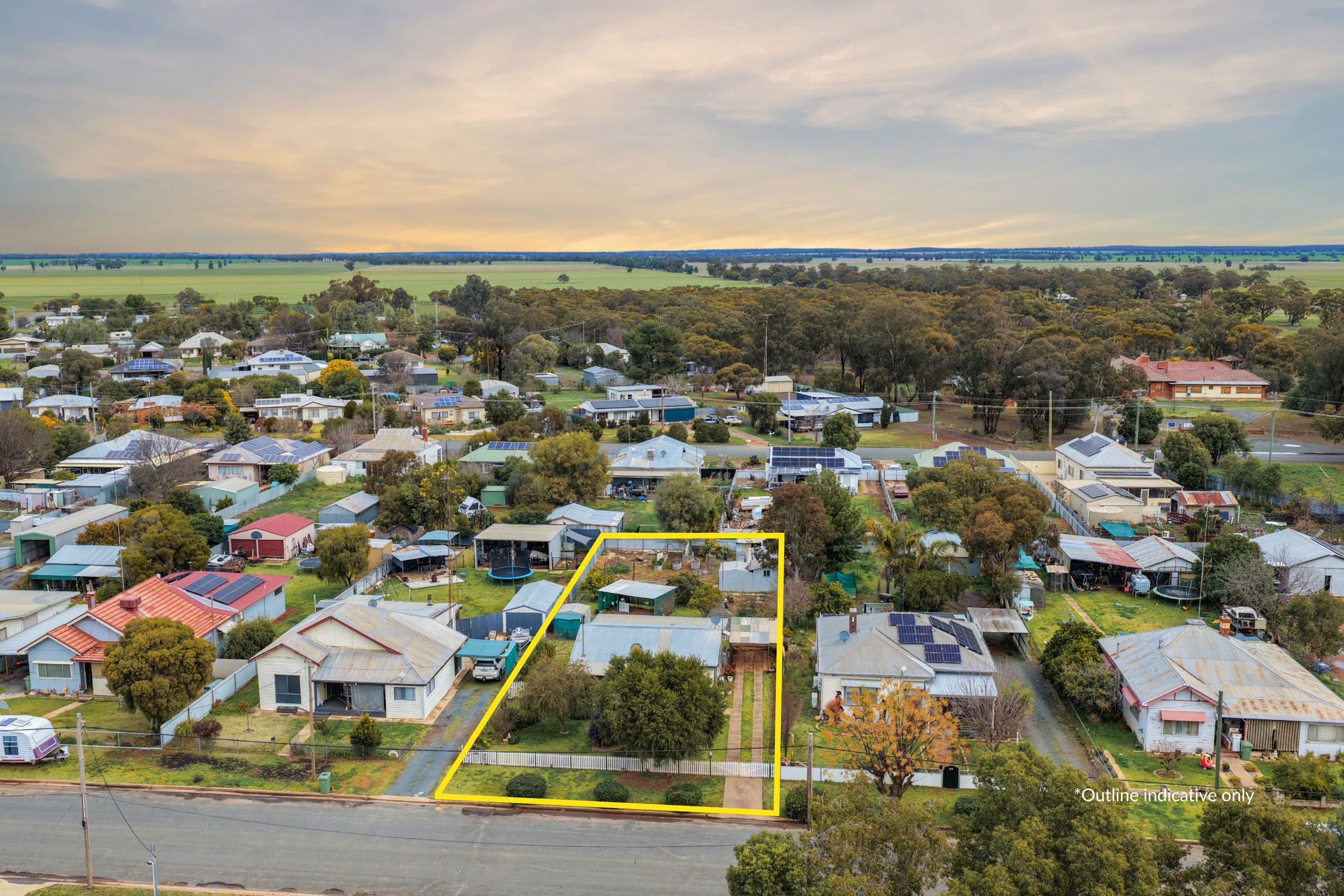 42 Ethel Street, Ungarie, NSW 2669