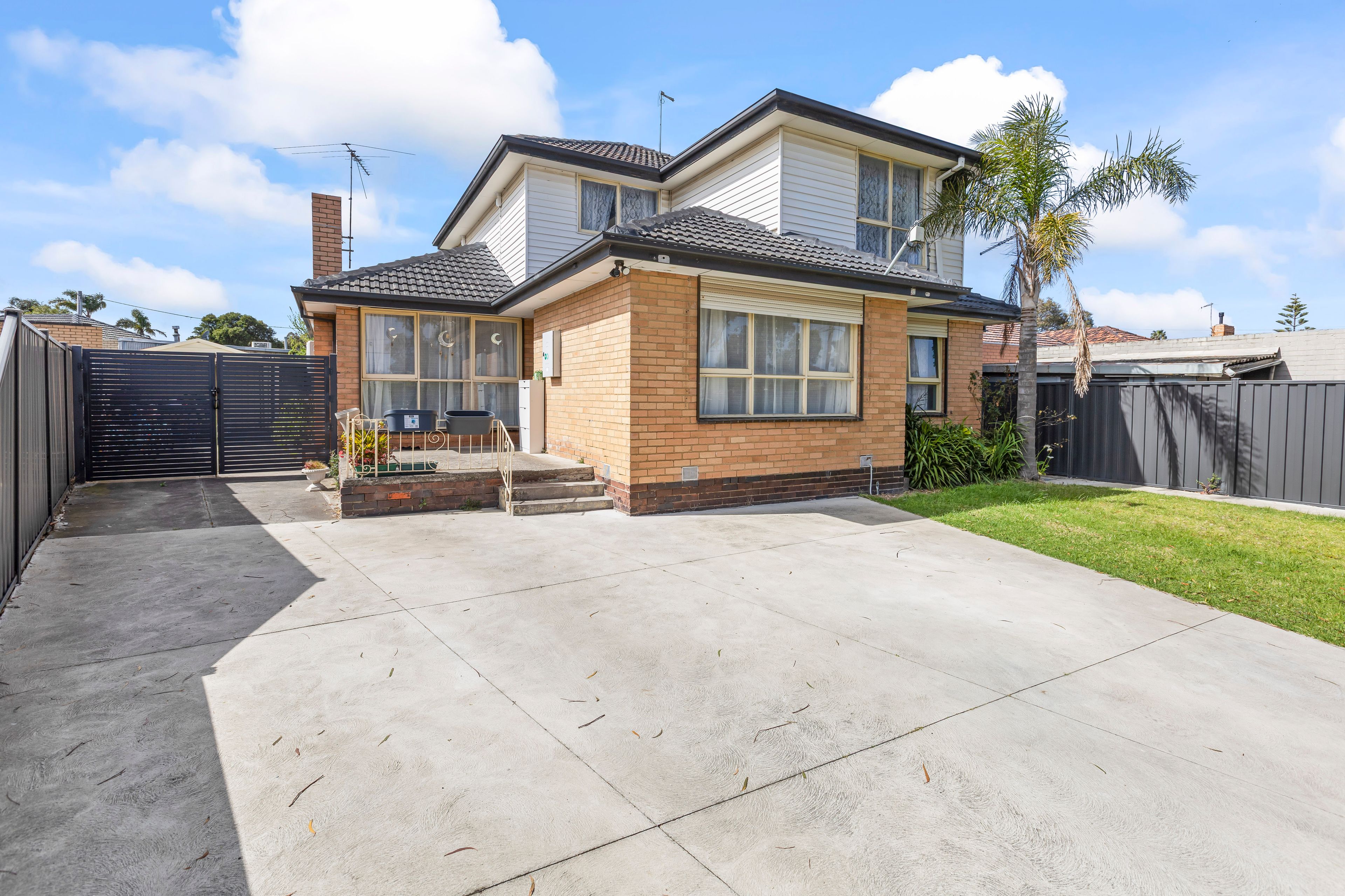 2 Eva Court — photo from Ray White Coburg