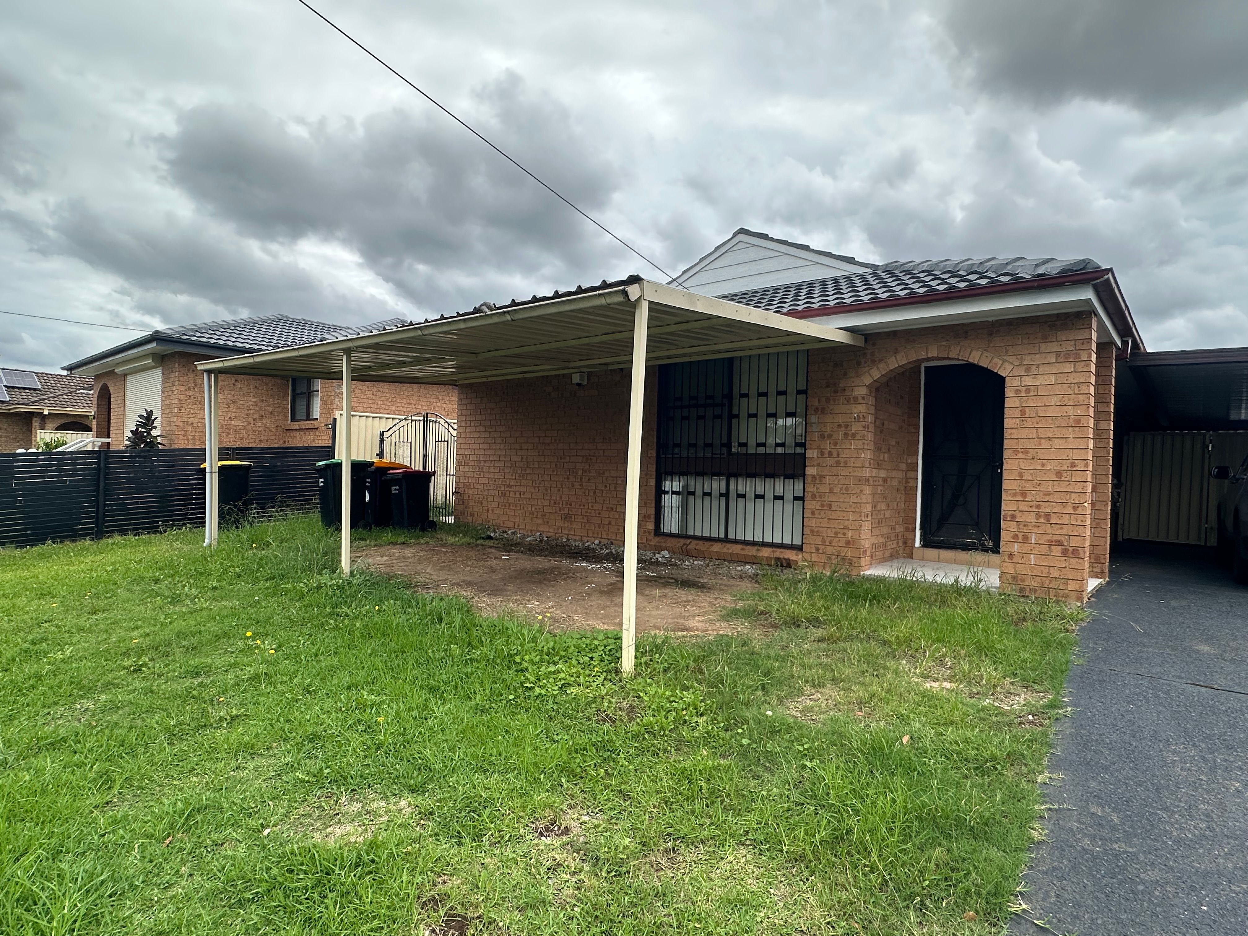 105 St Johns Road, Green Valley, NSW 2168