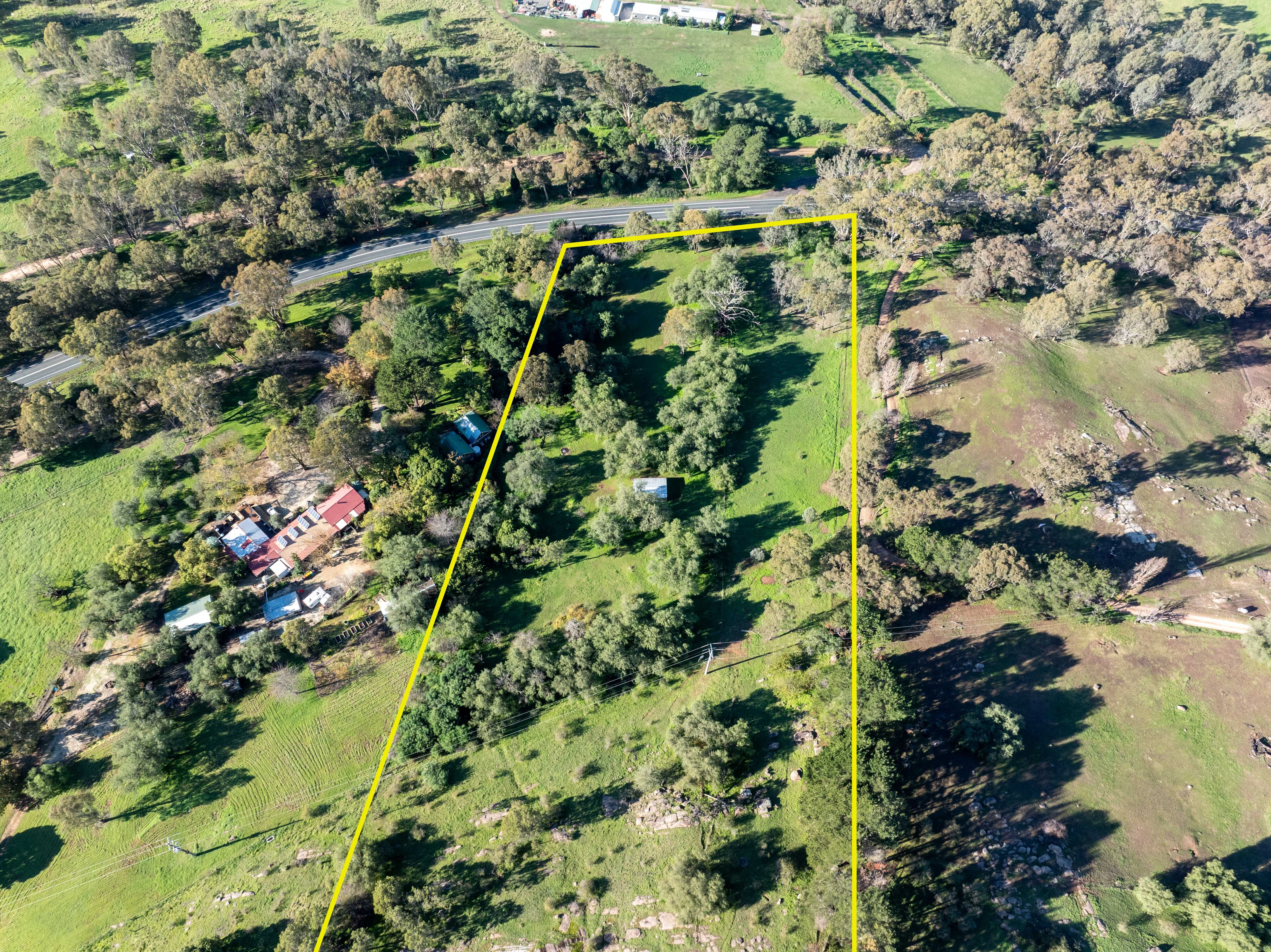 8389 Goulburn Valley Highway — photo 2 of 22