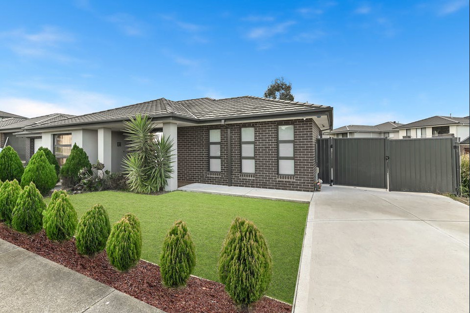 2 Dolcetto Drive, Berwick, VIC 3806