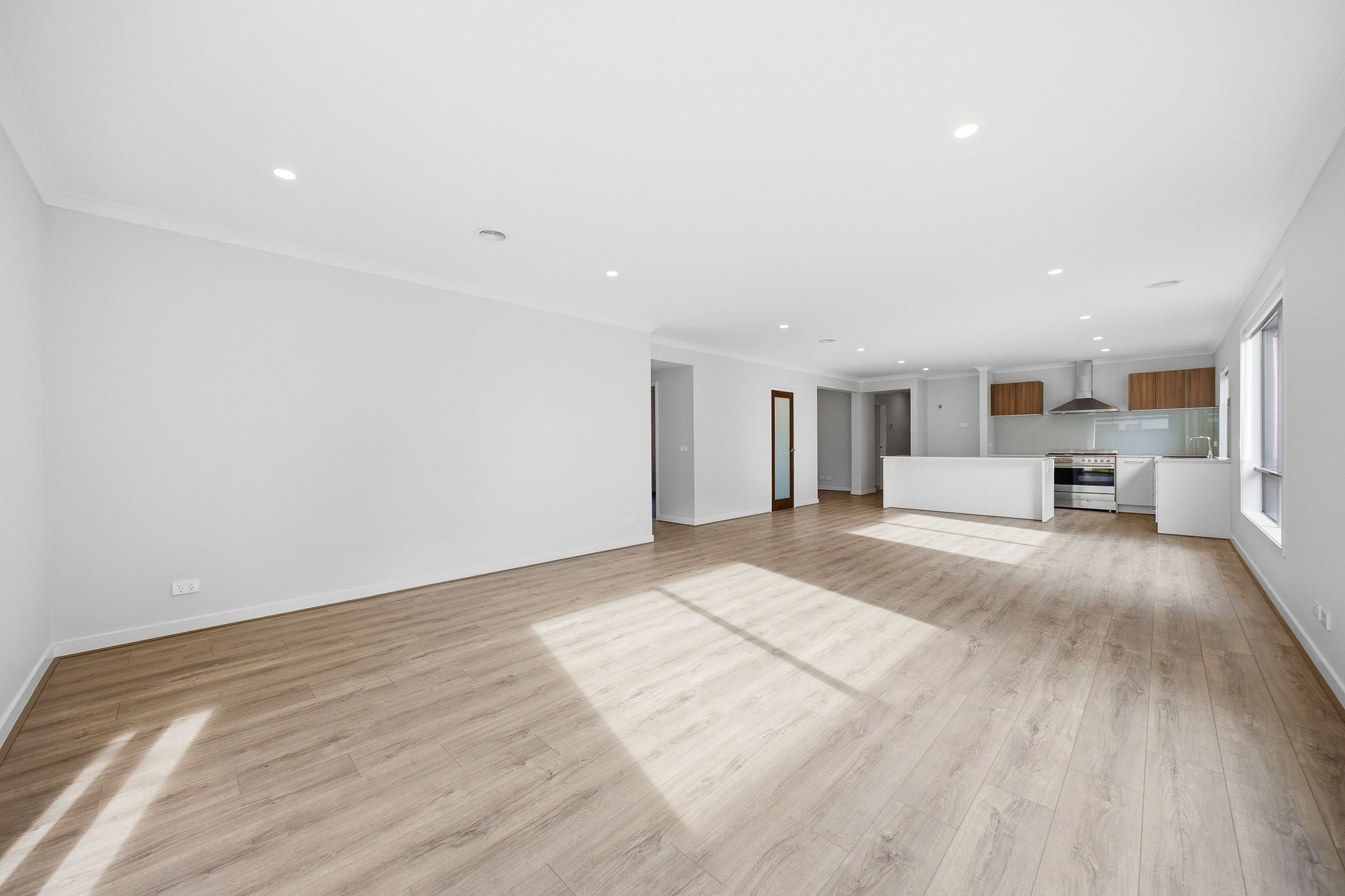 36 Eildon Avenue, Clyde, VIC 3978