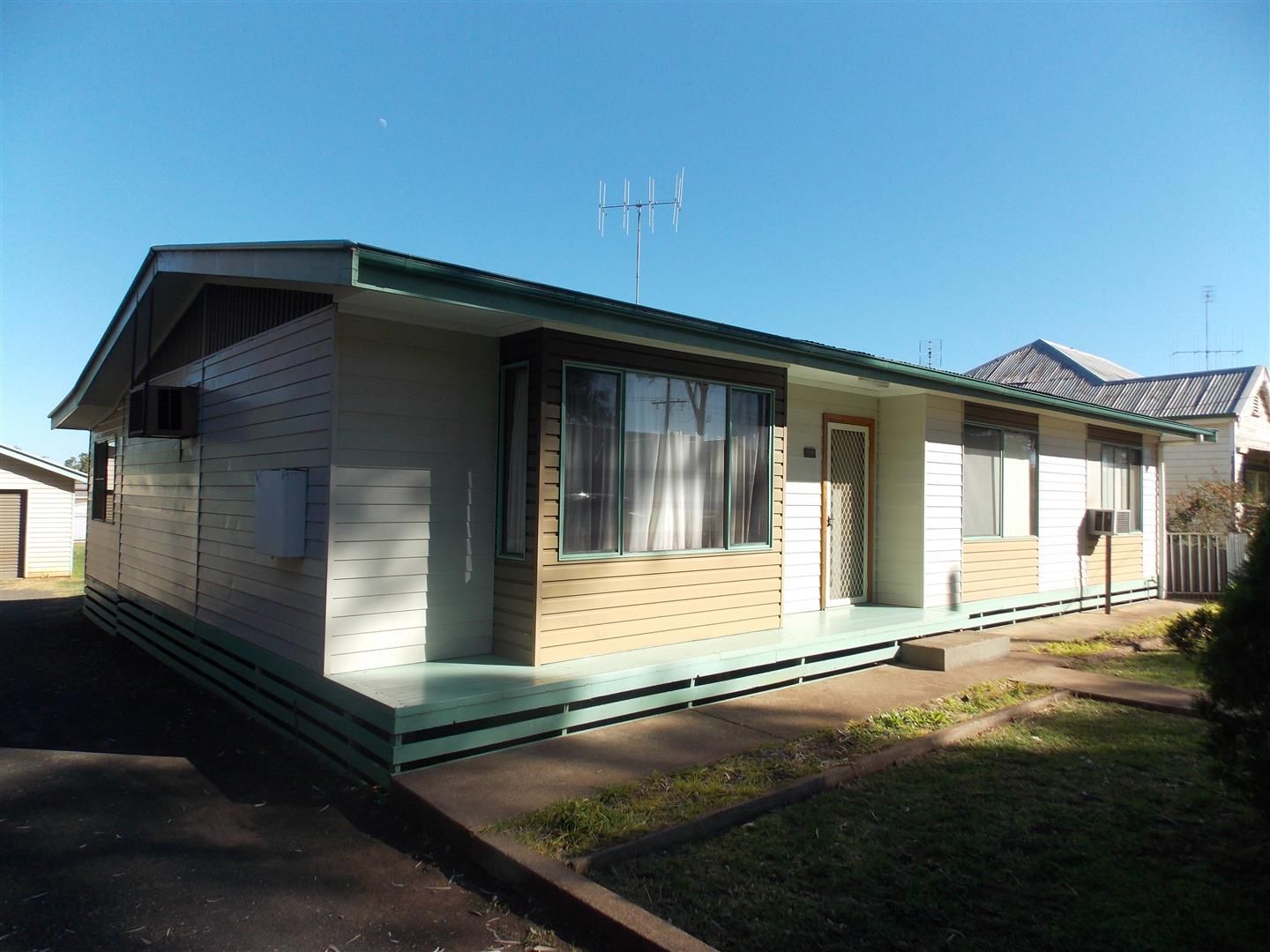 106 Derribong Street, Peak Hill NSW 2869