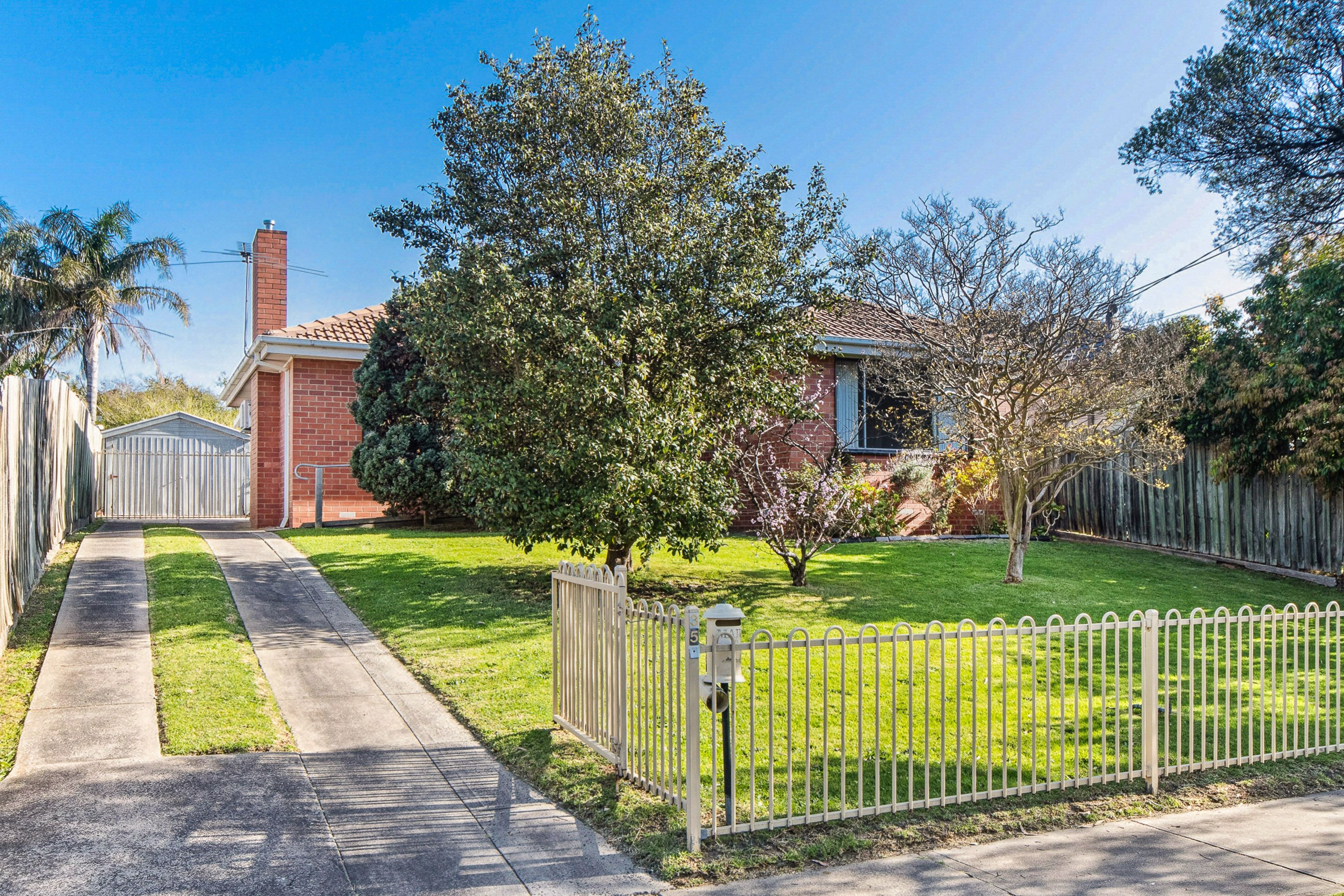 35 Warrain Street — photo 15 of 23