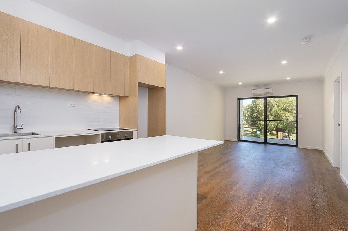 101/22 Hendra Street, Cloverdale, WA 6105