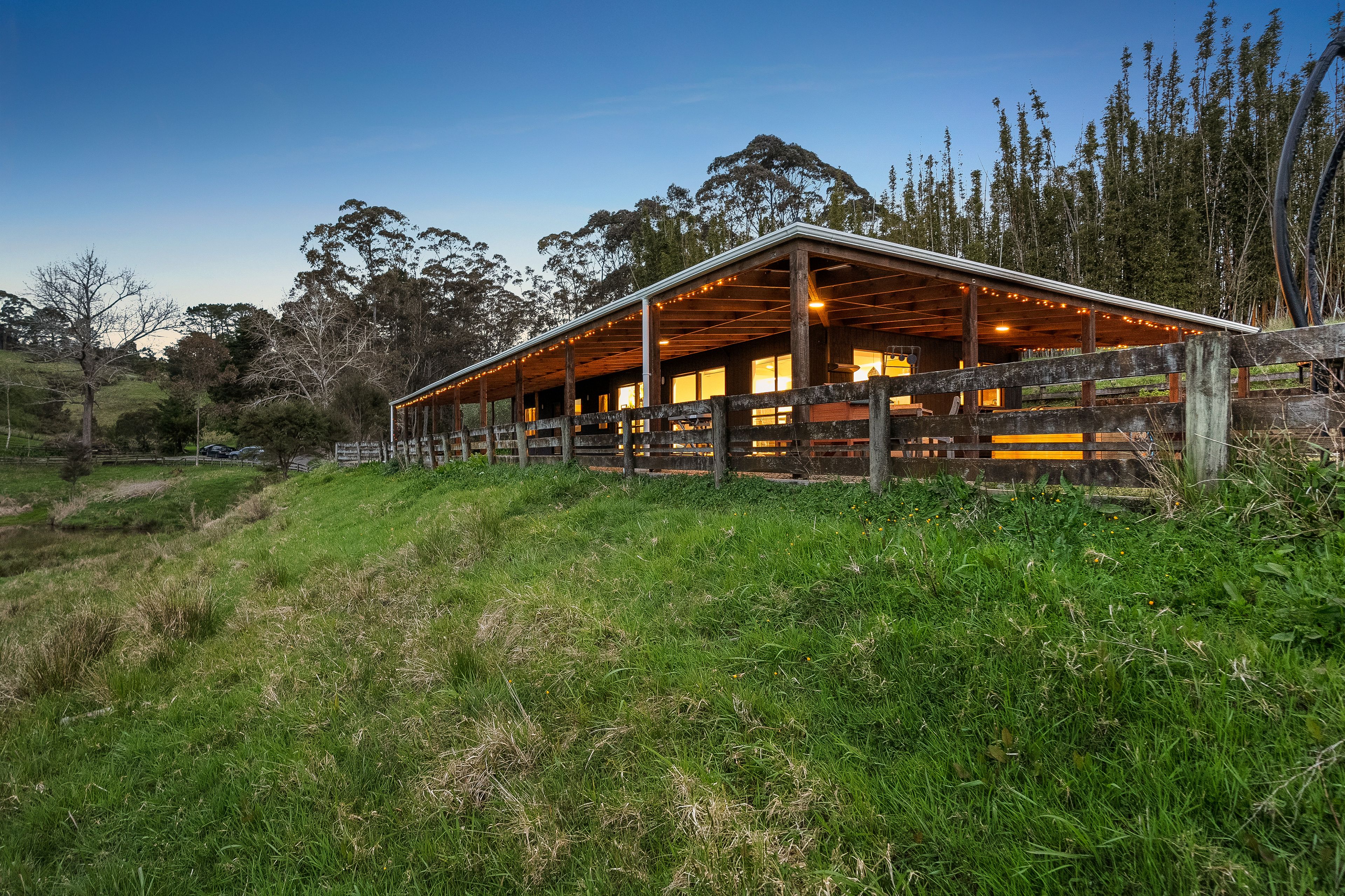 197 Forest Hill Road, Waiatarua, Waitakere City