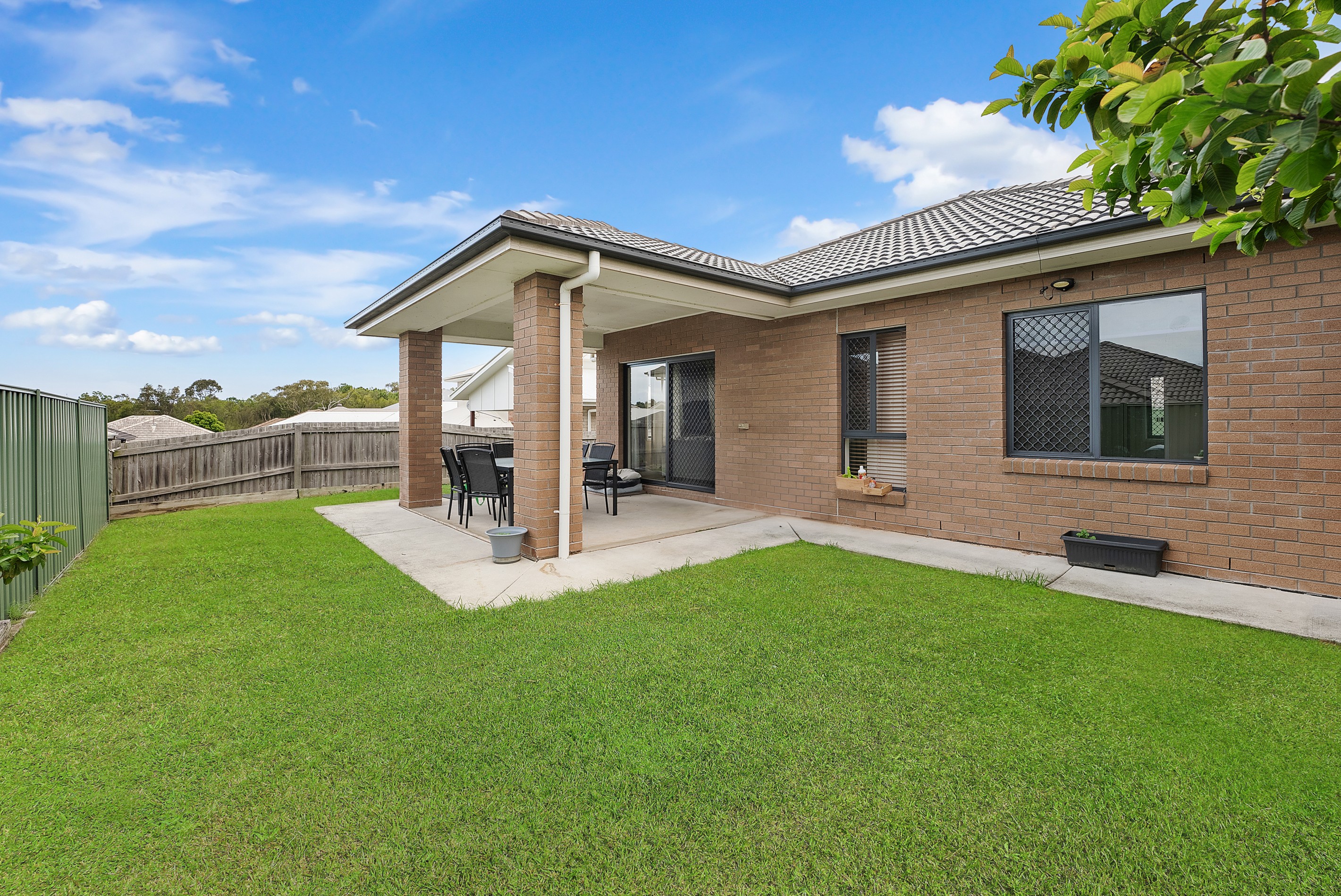 54 Mapleton Drive, North Lakes, QLD 4509