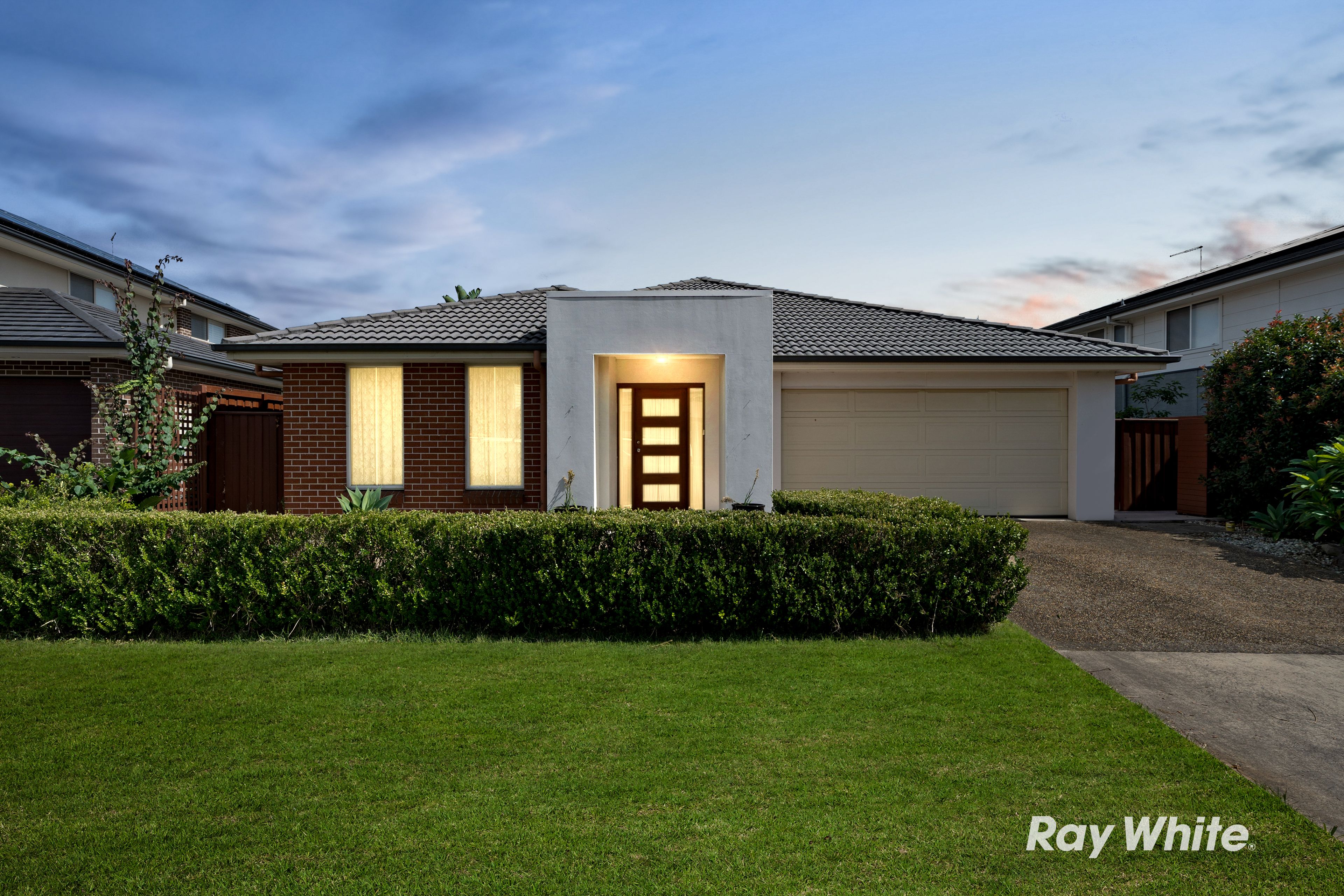14 Burringoa Crescent, Colebee NSW 2761