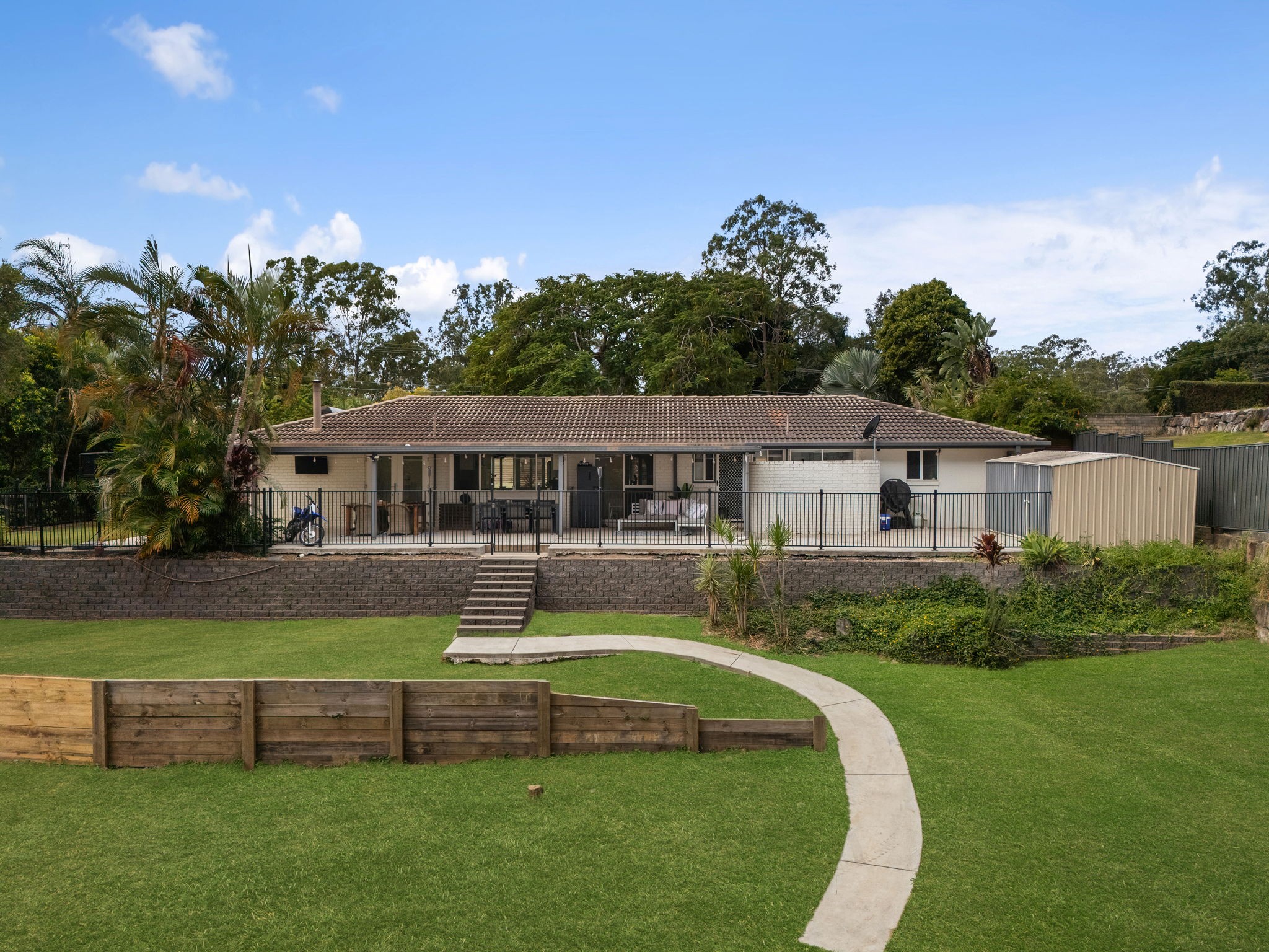 4 Harrison Court, Camira, QLD 4300
