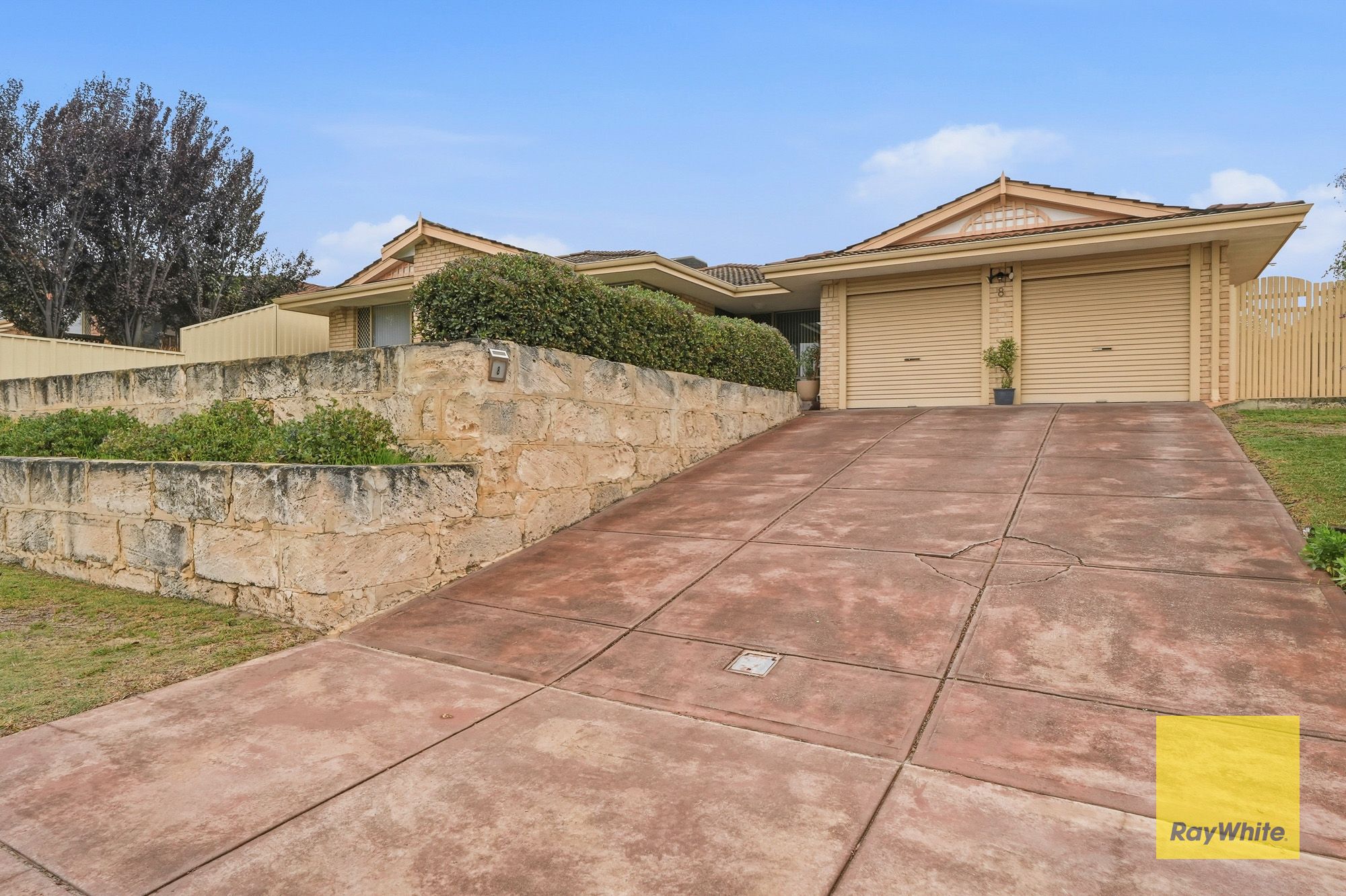 8 Seaspray Crest, Ballajura, WA 6066