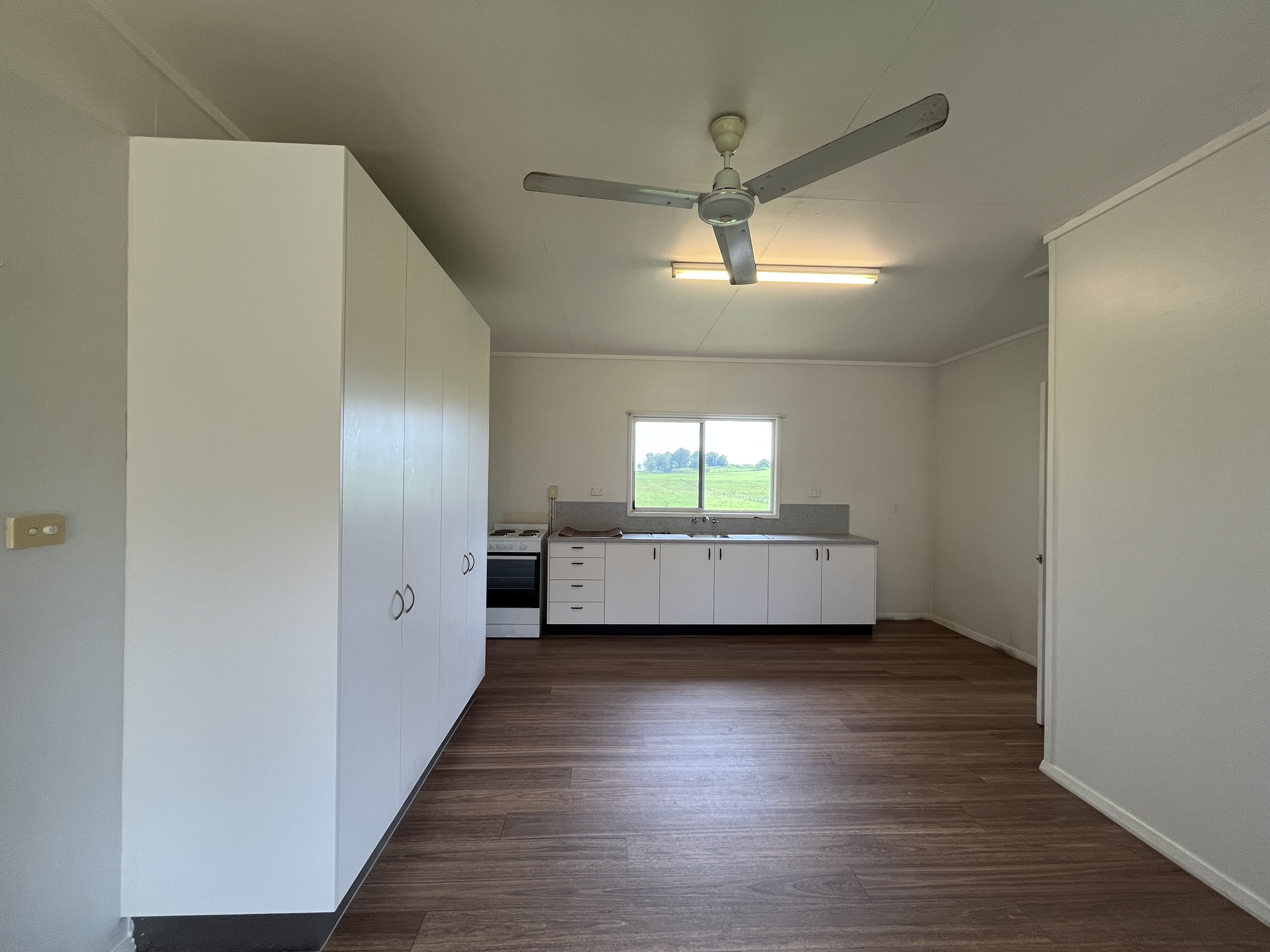 476A Russell Road — photo 7 of 16
