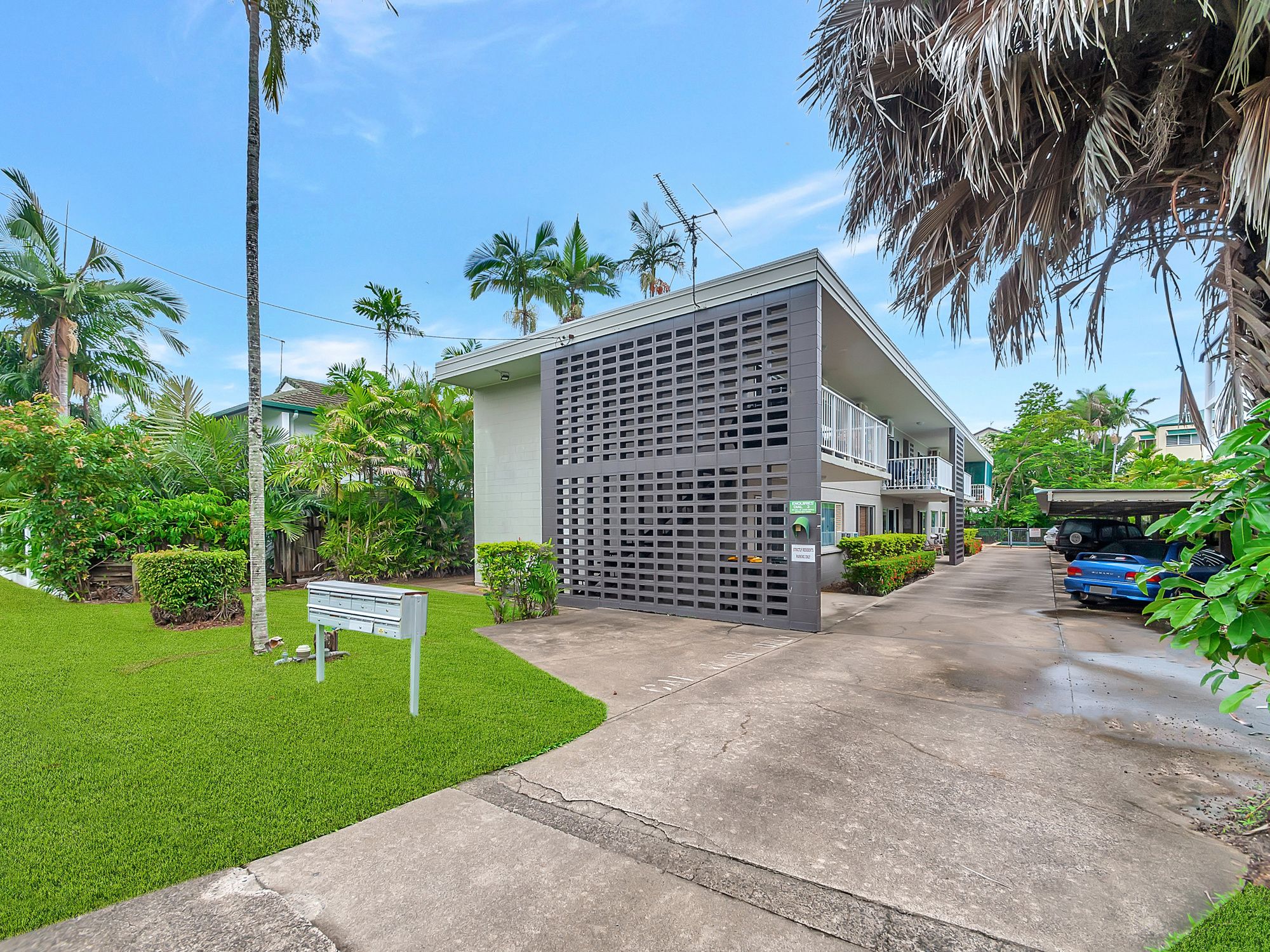 2/46 Moore Street, Trinity Beach, QLD 4879