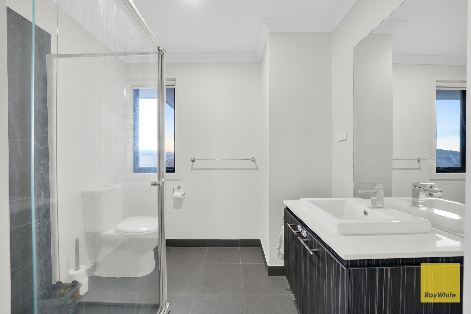 37 Bodalla Drive — photo 11 of 18