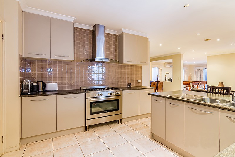 54 Clifton Park Drive, Carrum Downs, VIC 3201