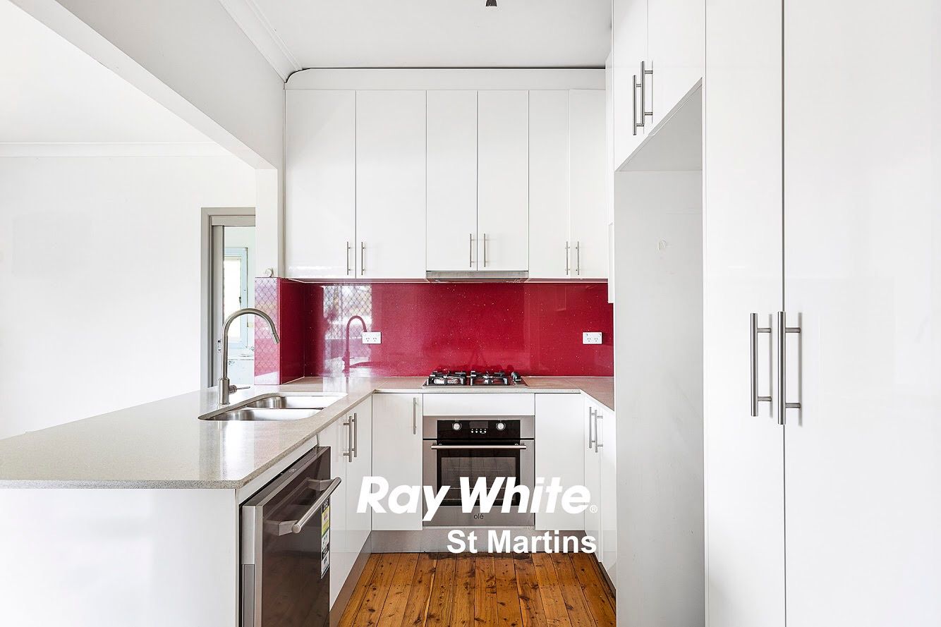 392 Flushcombe Road — photo 4 of 9