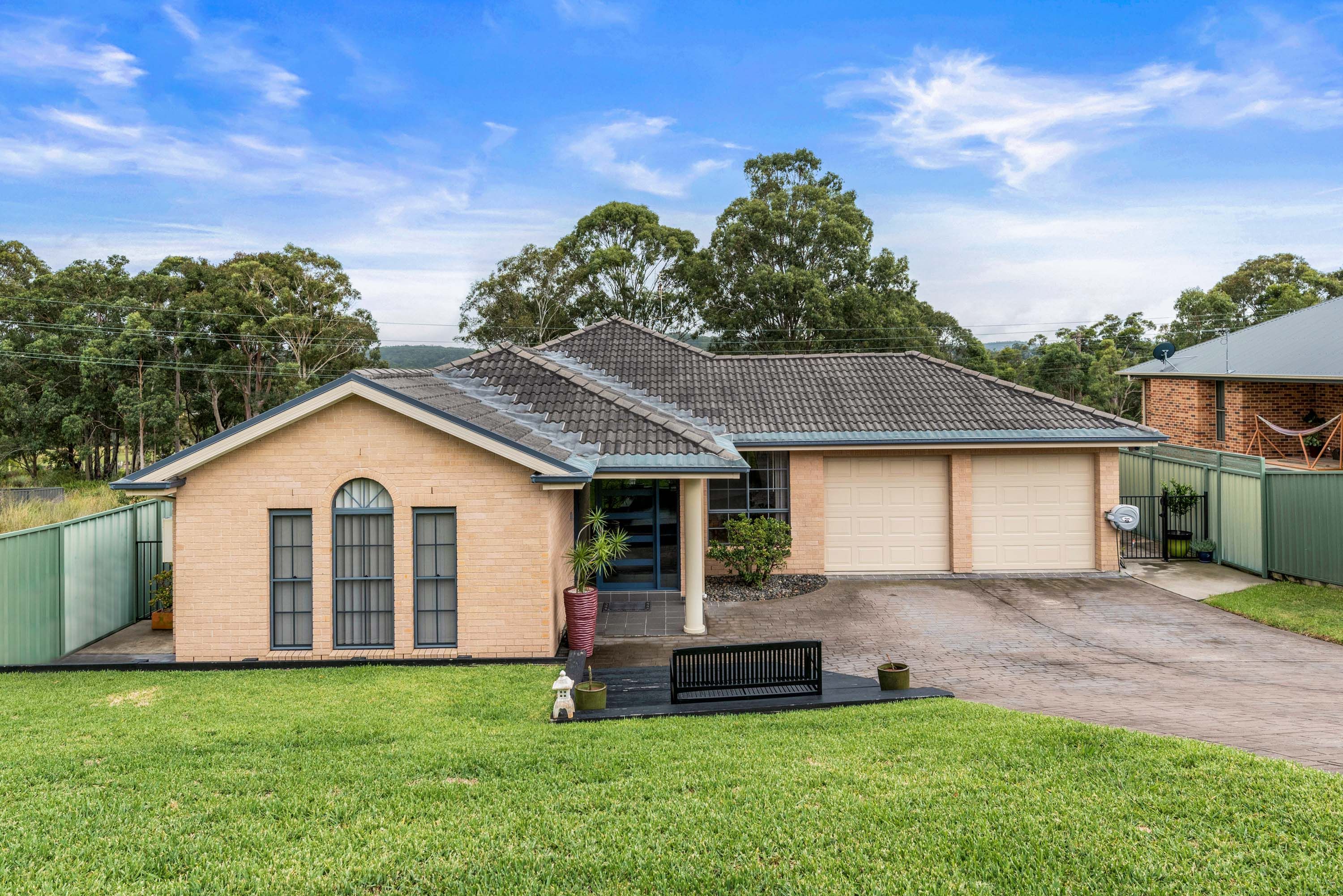 12 Cockatiel Street