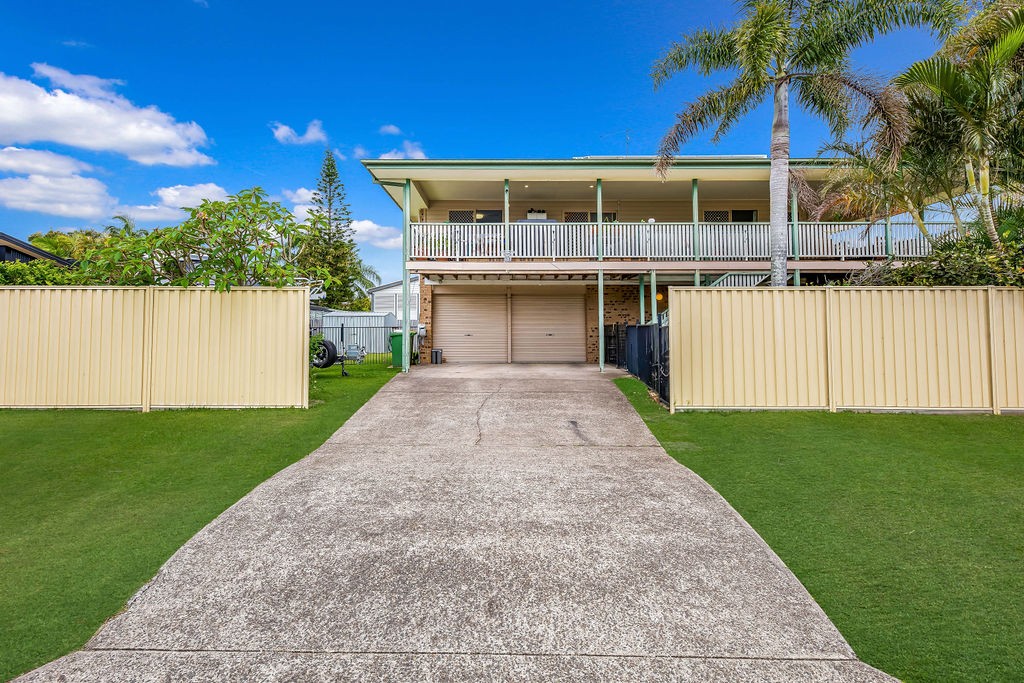 27 Broadsea Avenue, Maroochydore, QLD 4558
