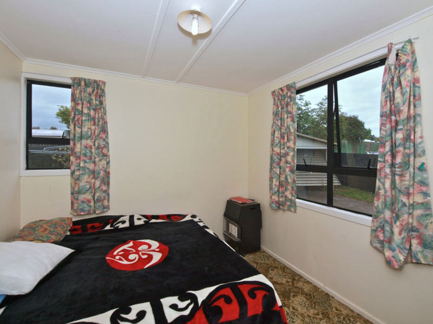 11 Rountree Place, Conifer Grove, Manukau City