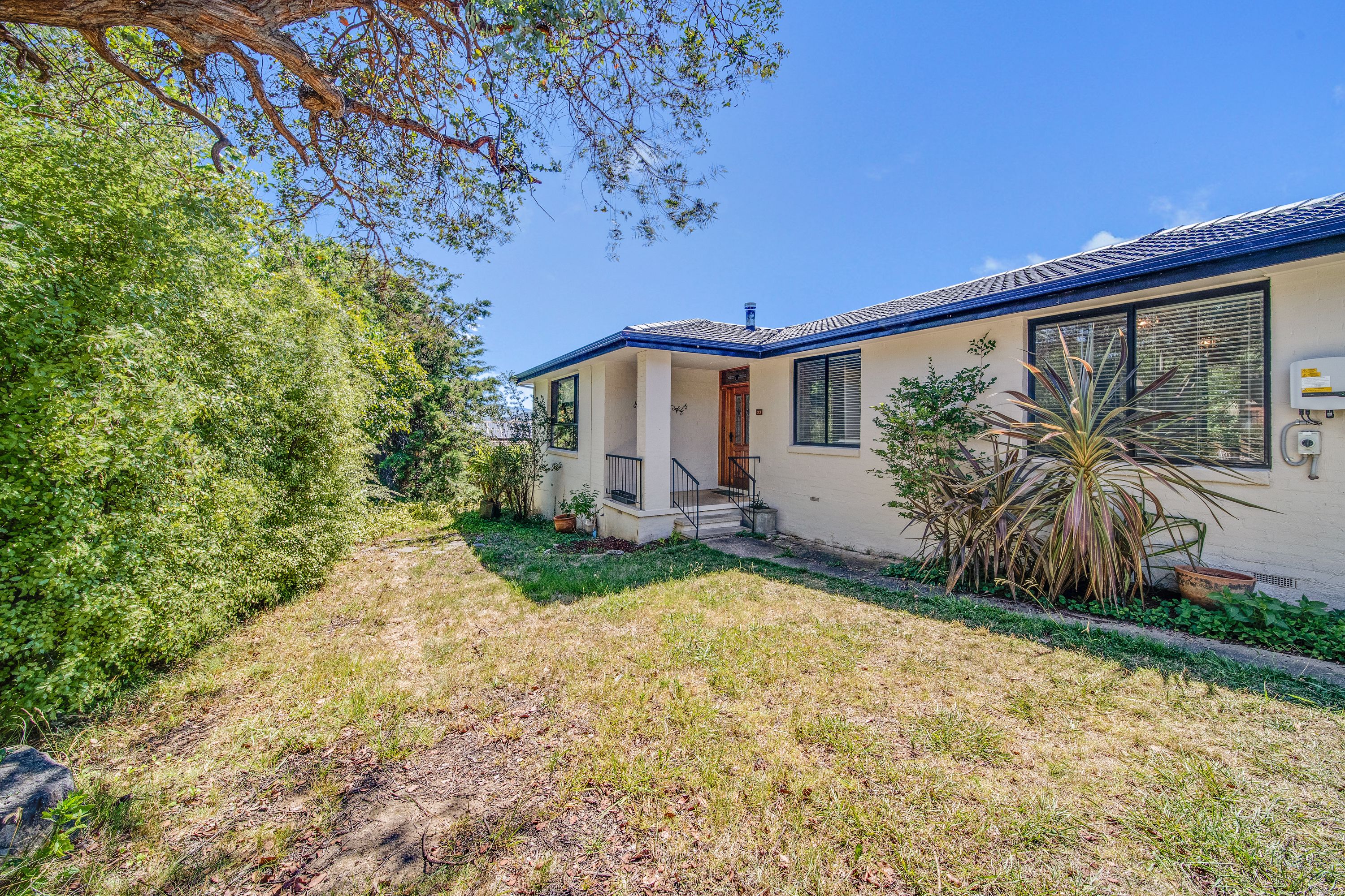 33 Lawrence Crescent, Kambah, ACT 2902