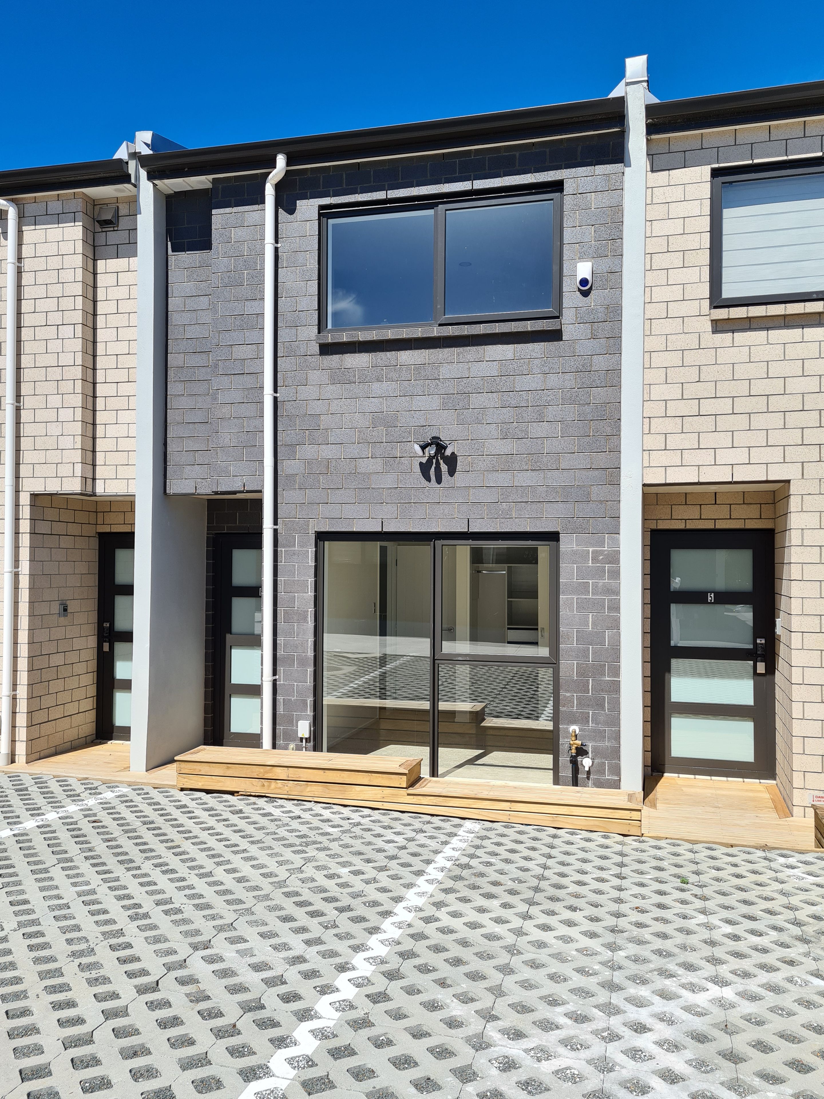 6/163 Deep Creek Road, Torbay, North Shore City