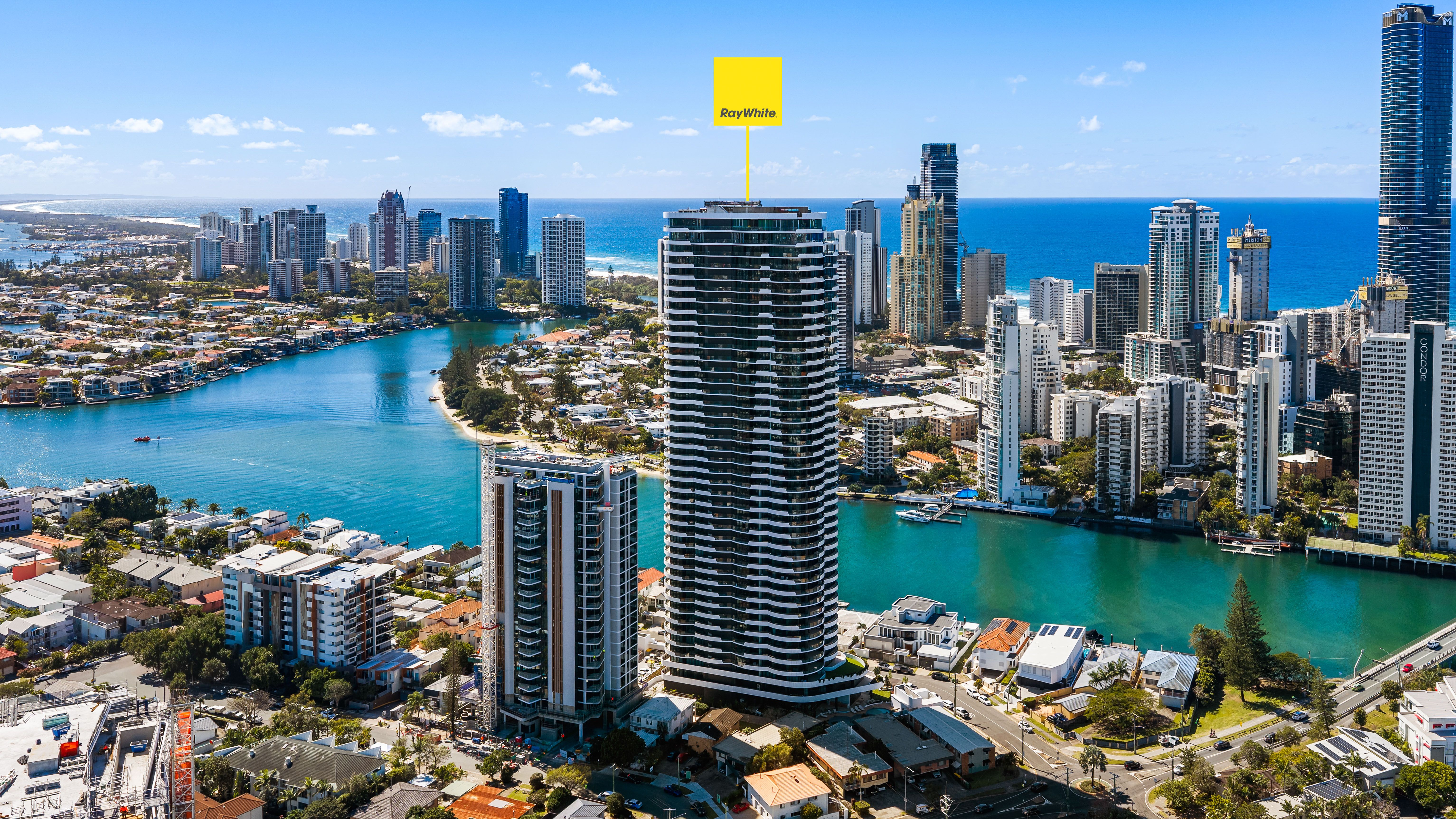 202/42 Stanhill Drive, Chevron Island, QLD 4217
