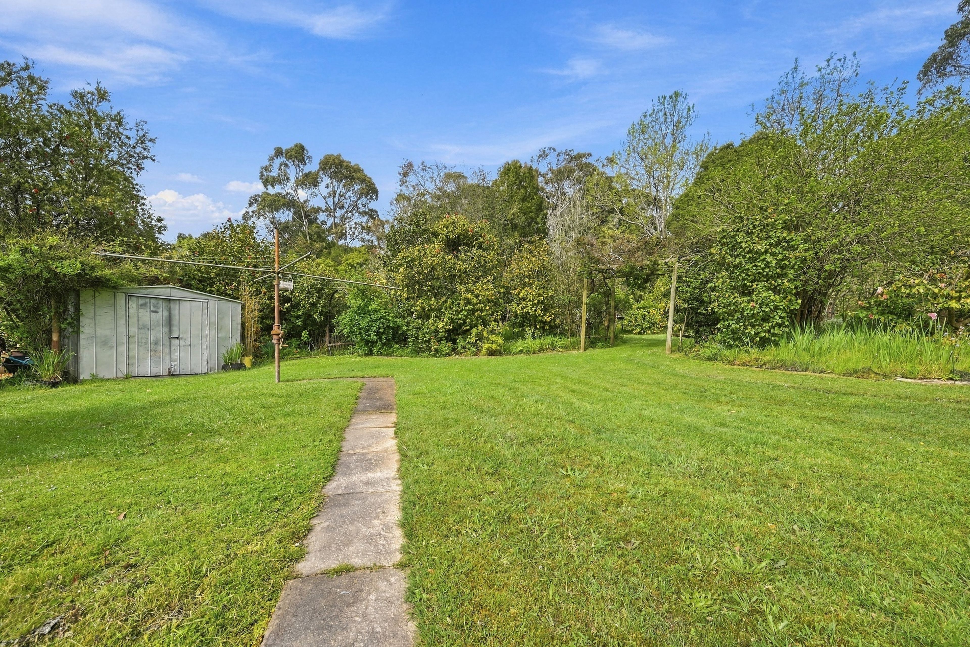 1 Swan Road — photo 16 of 18