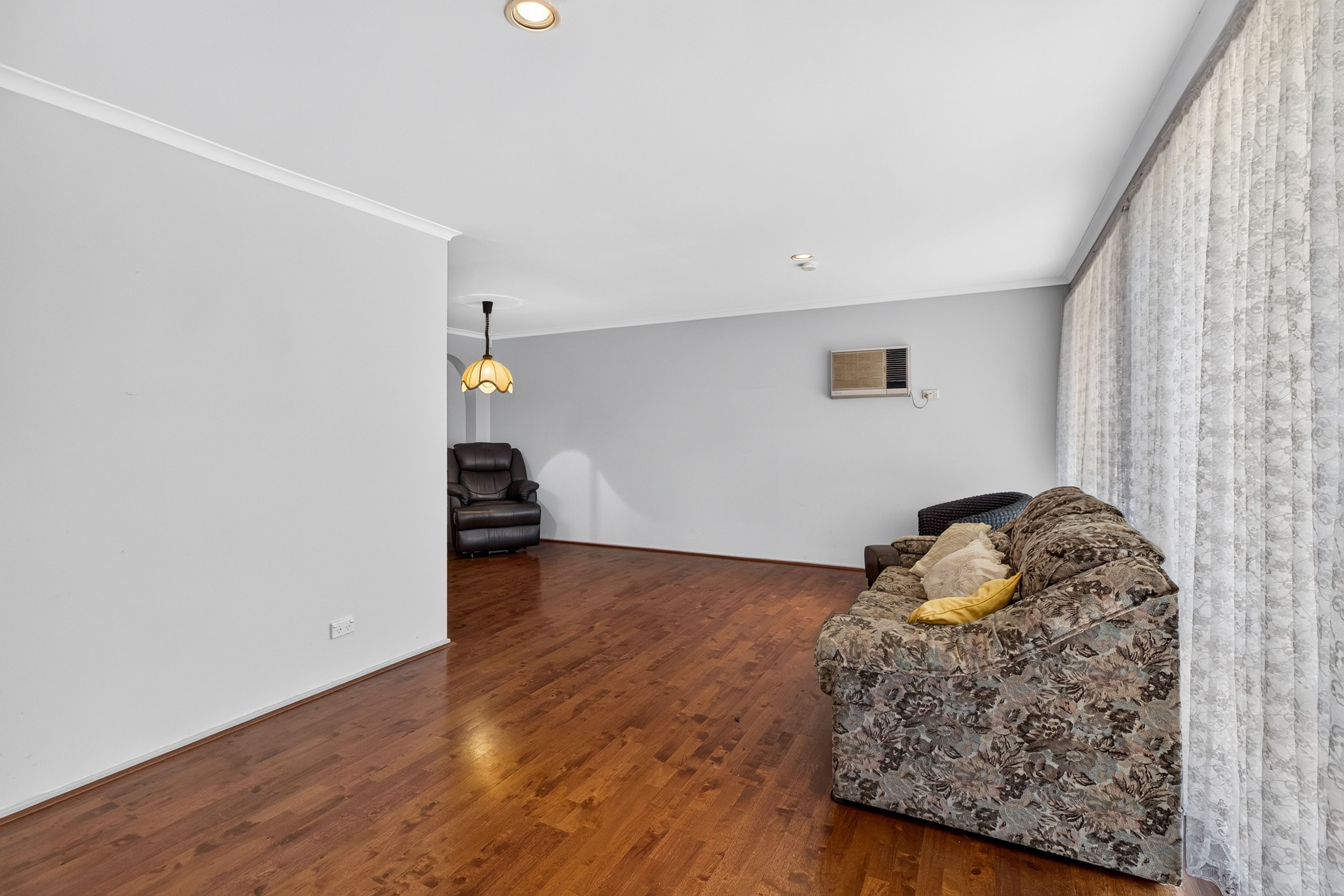 6 Scarus Place — photo 10 of 27