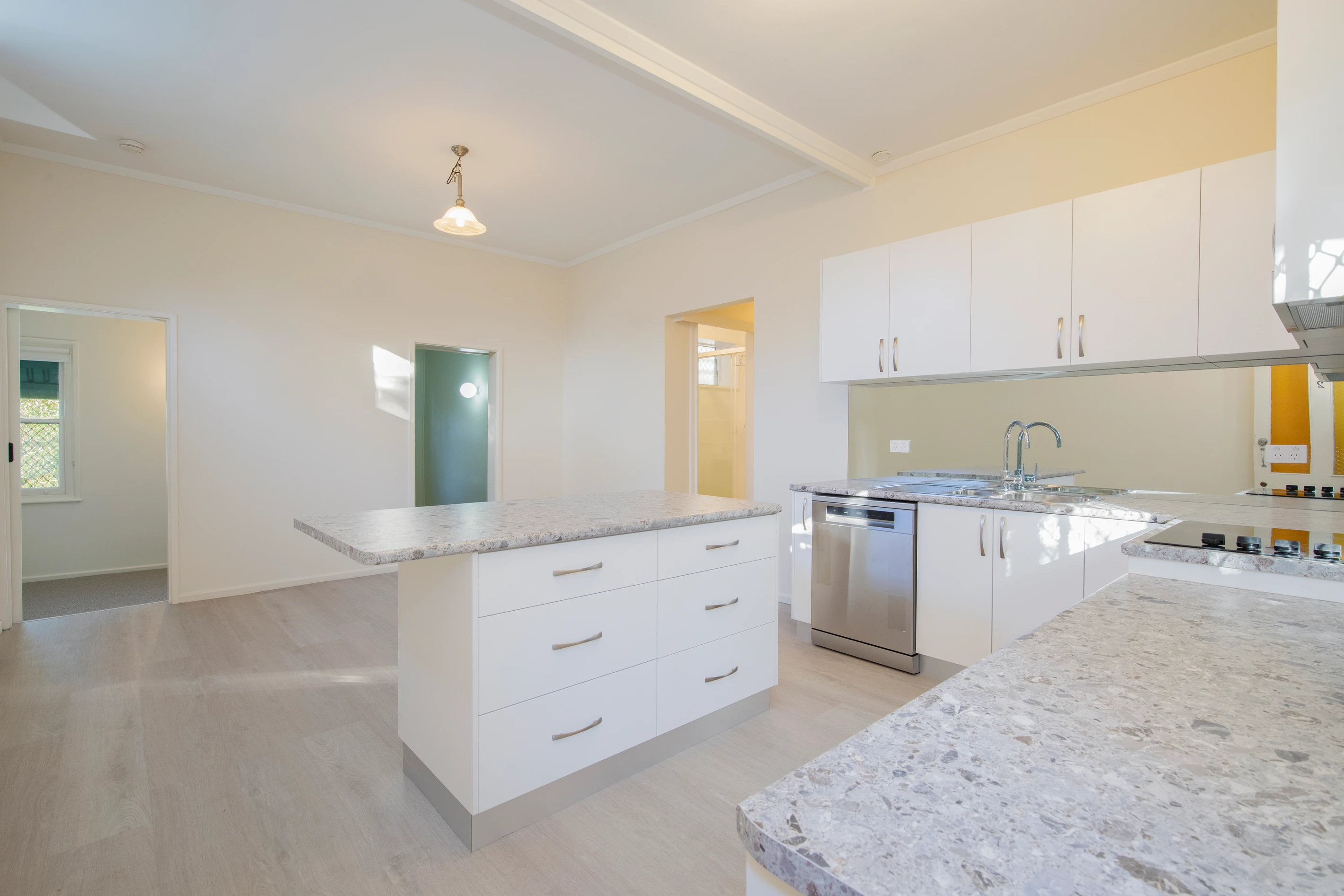 2/1 Henry Street, Merewether, NSW 2291