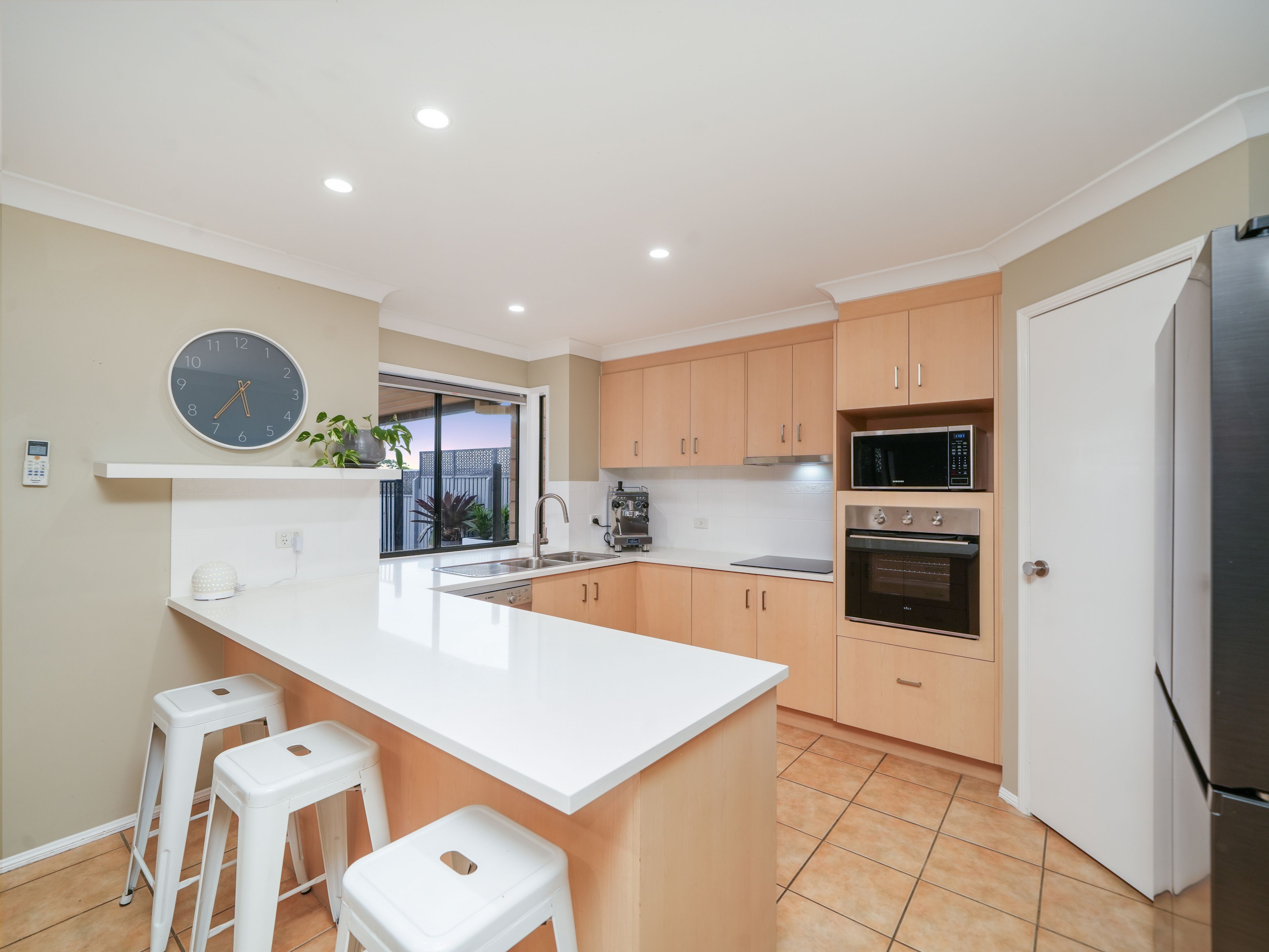 53 Southerden Drive — photo 6 of 30
