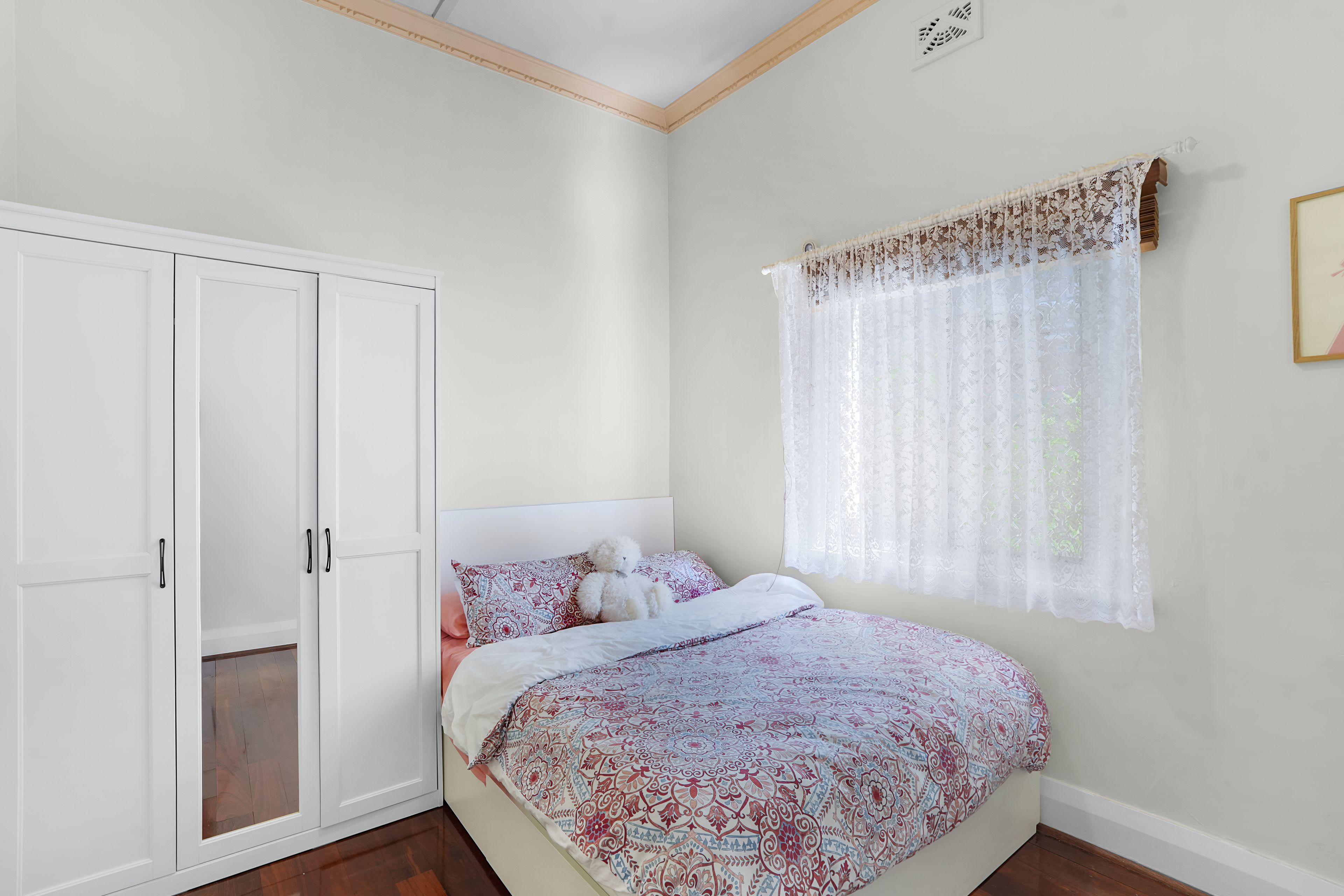 107 Shakespeare Street — photo 16 of 30
