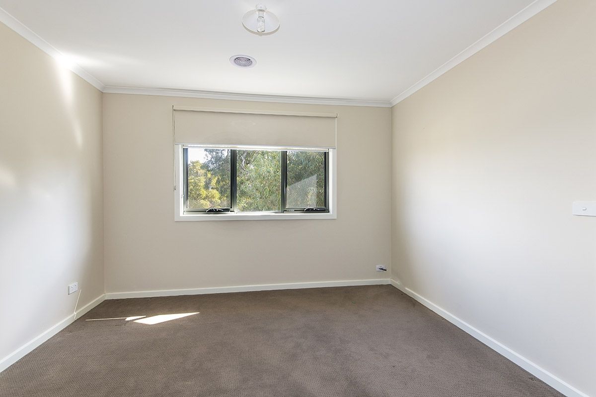 1 Farnham Crescent, Mill Park, VIC 3082 Leased House Ray White Mill Park
