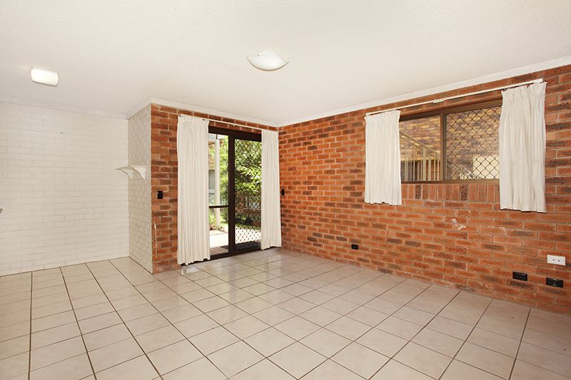2/16 Pangarinda Place, Mooloolaba, QLD 4557